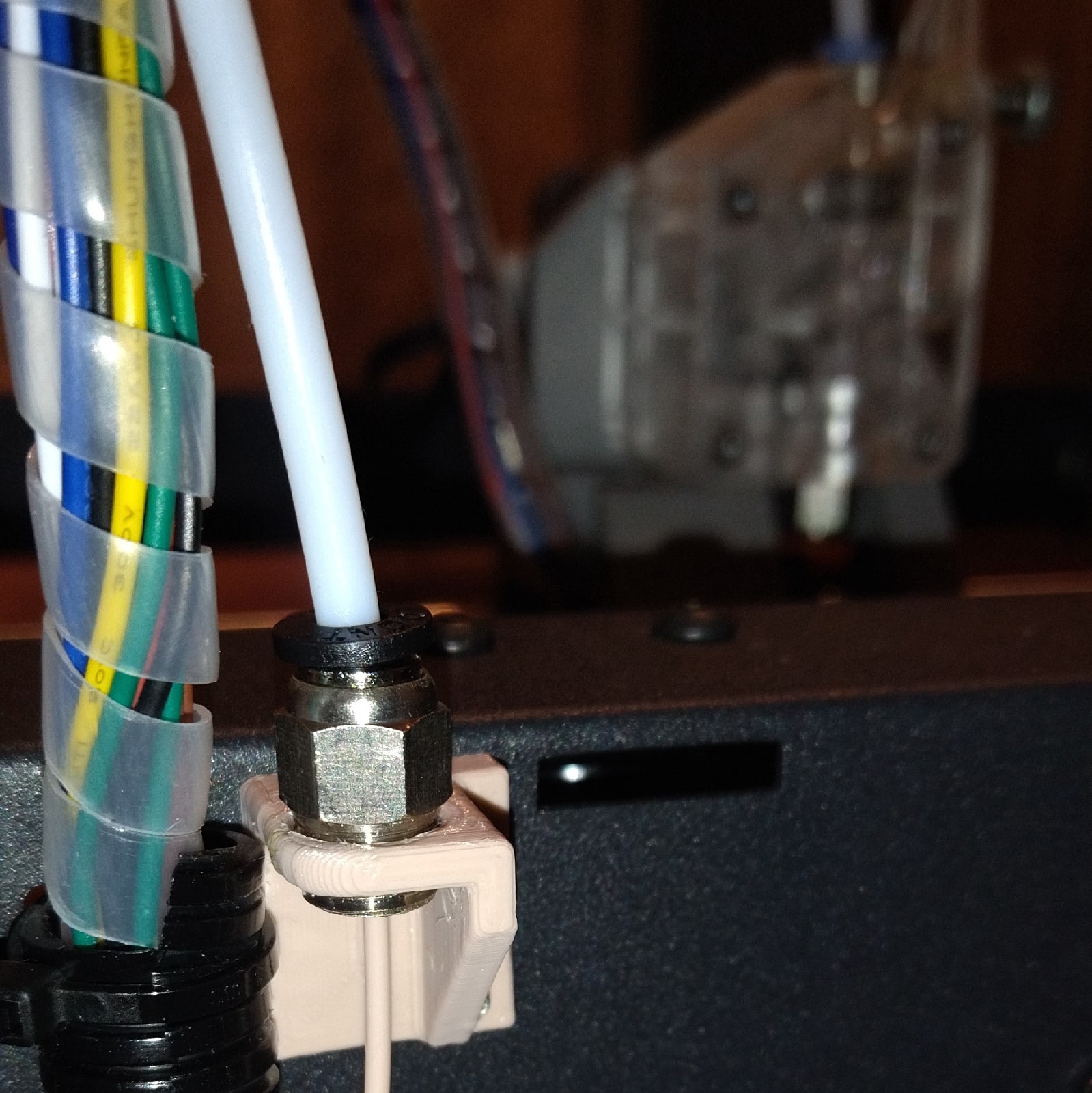 Yazıcının Taplon Tüpünü sabitlemek için Kulak Flyingbear Hayalet 5 (Doğrudan Ekstrüder) (Plastik Aparattır!!!)