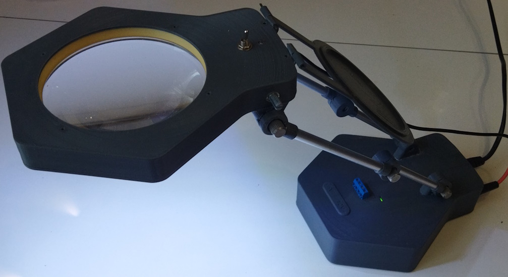 Evrensel lamba 3'ü 1 arada için tripod. (Plastik Aparattır!!!)