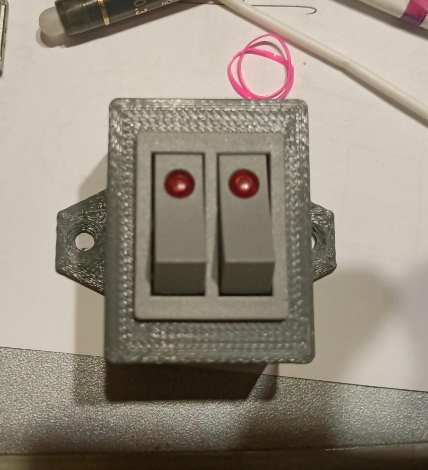 Çift (eşleştirilmiş) anahtar için kutu (Plastik Aparattır!!!)