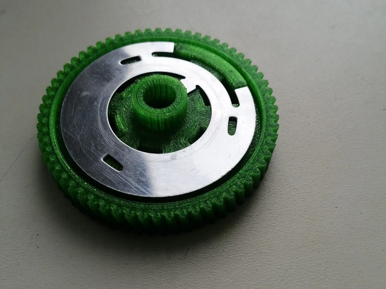 Land Rover Freelander 2 ön silecekler. (Plastik Aparattır!!!)