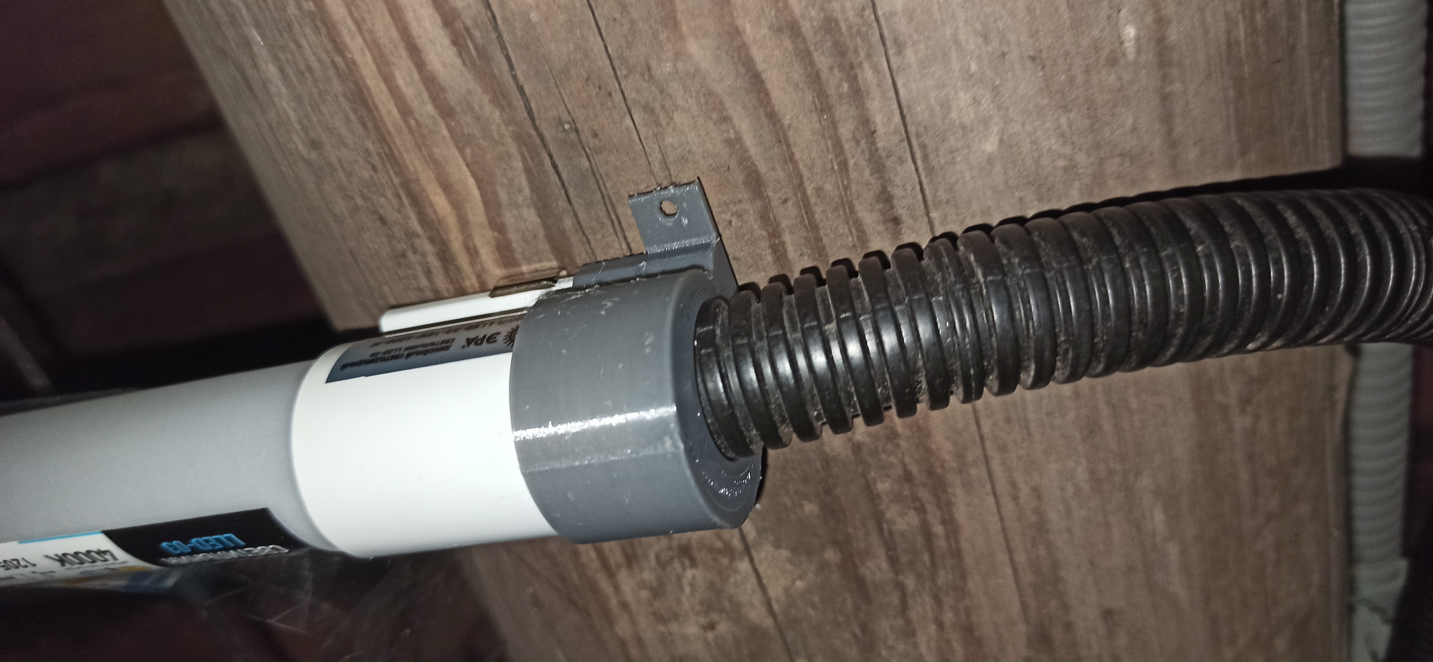 Doğrusal lamba dönemi için montaj + oluklama kilidi (Plastik Aparattır!!!)