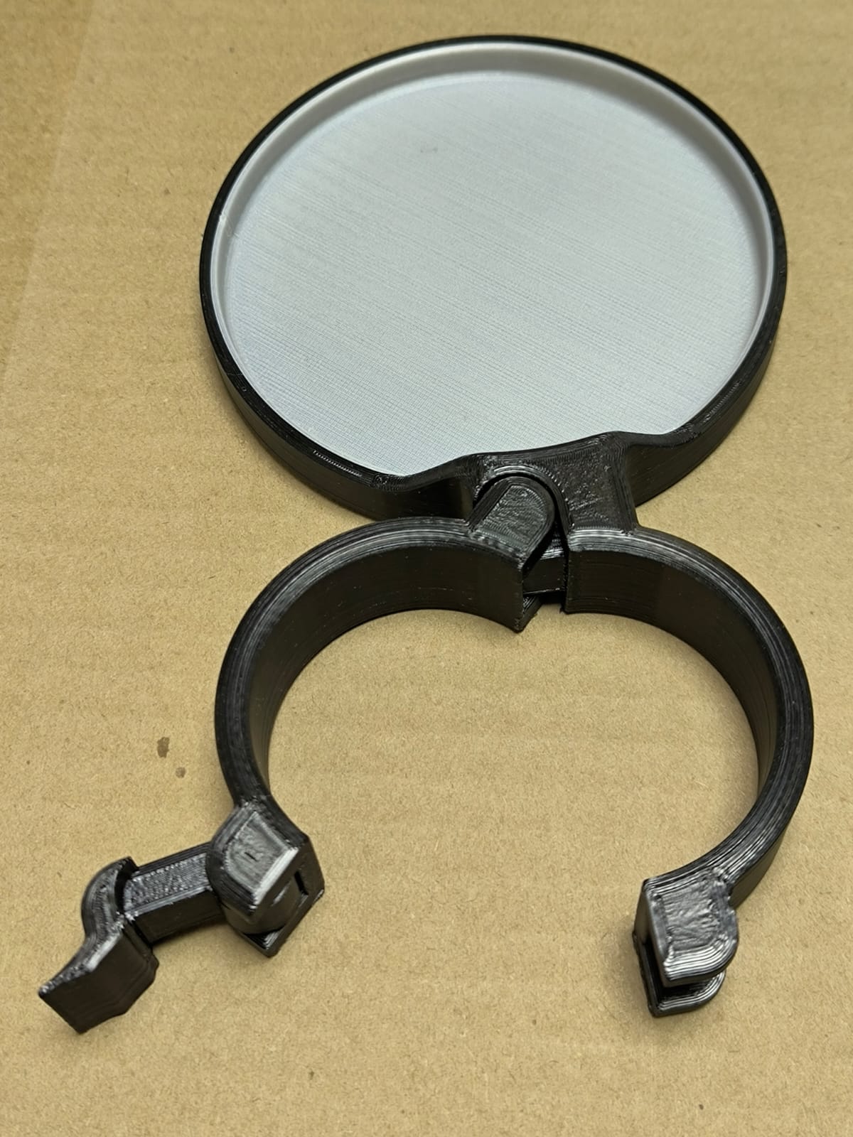 19 litrelik şişe için kupa standı. (Plastik Aparattır!!!)