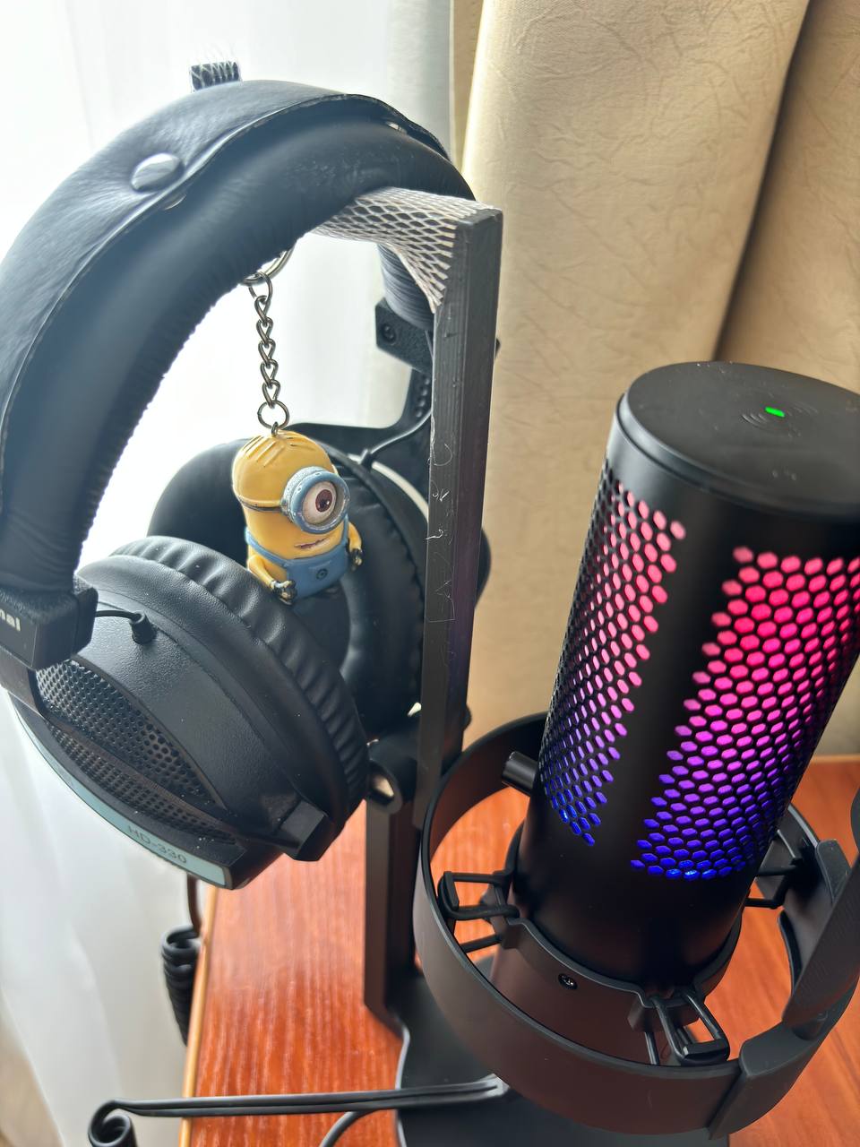 Mikrofon Fife RGB Mic A9'da kulaklık kulaklıkları (Plastik Aparattır!!!)