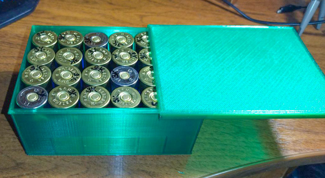 24 mermi altında kapaklı boks 12 kalibre (Plastik Aparattır!!!) 24 mermi altında kapaklı boks 12 kalibre (Plastik Aparattır!!!)