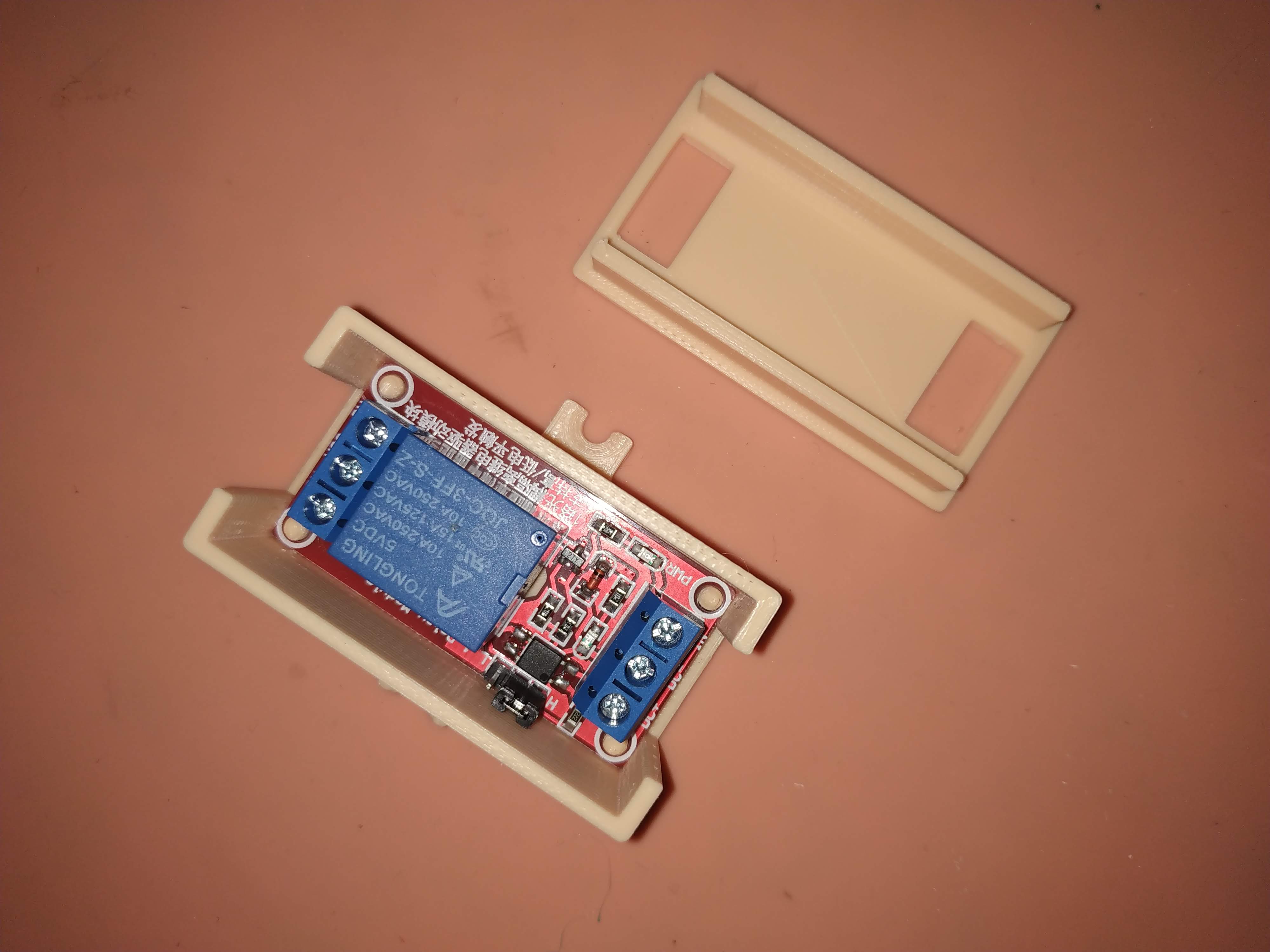 Tek kanallı röle modülü için kutu (Plastik Aparattır!!!)