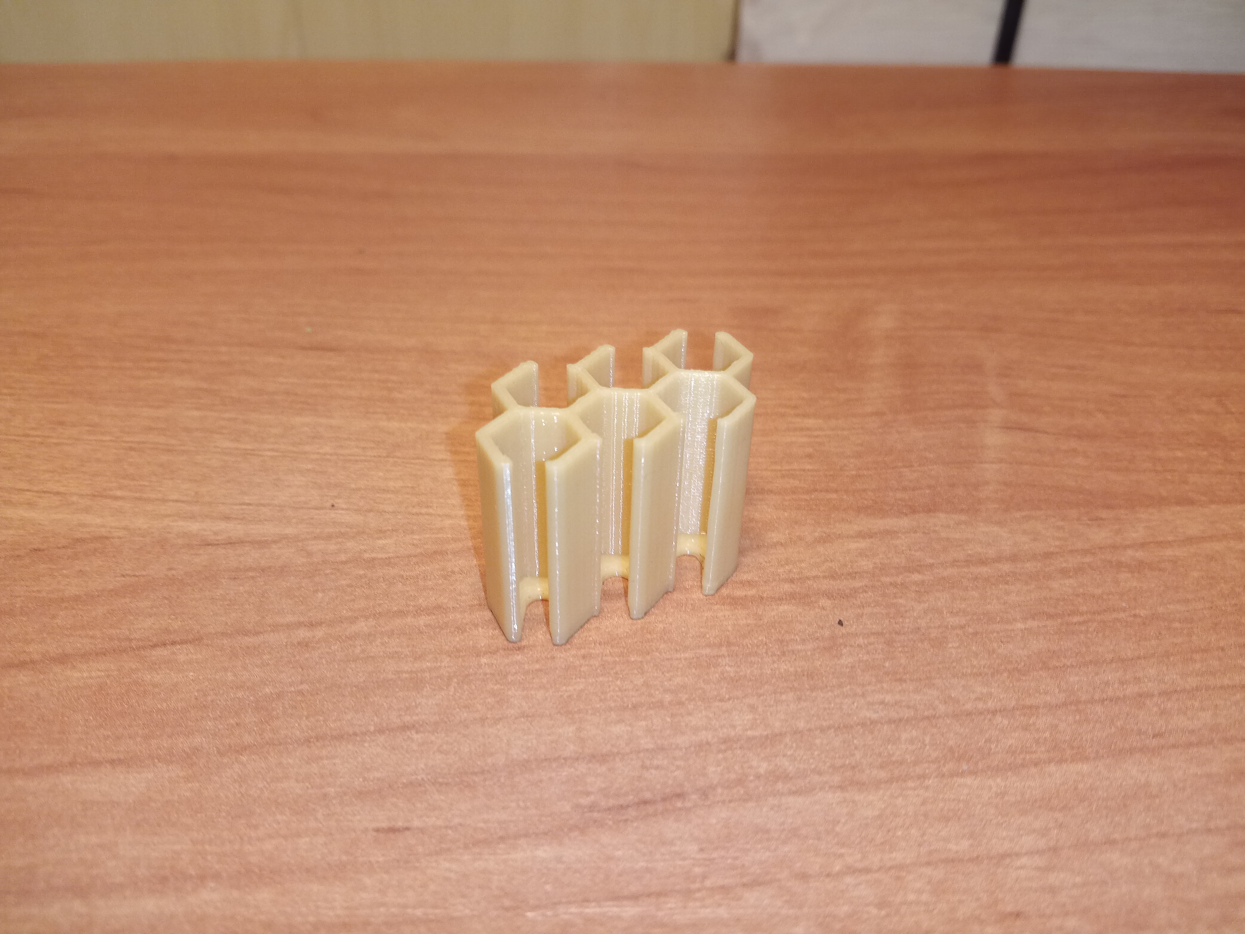 Aliexpress'den toplayıcılar için tutucu (Plastik Aparattır!!!)