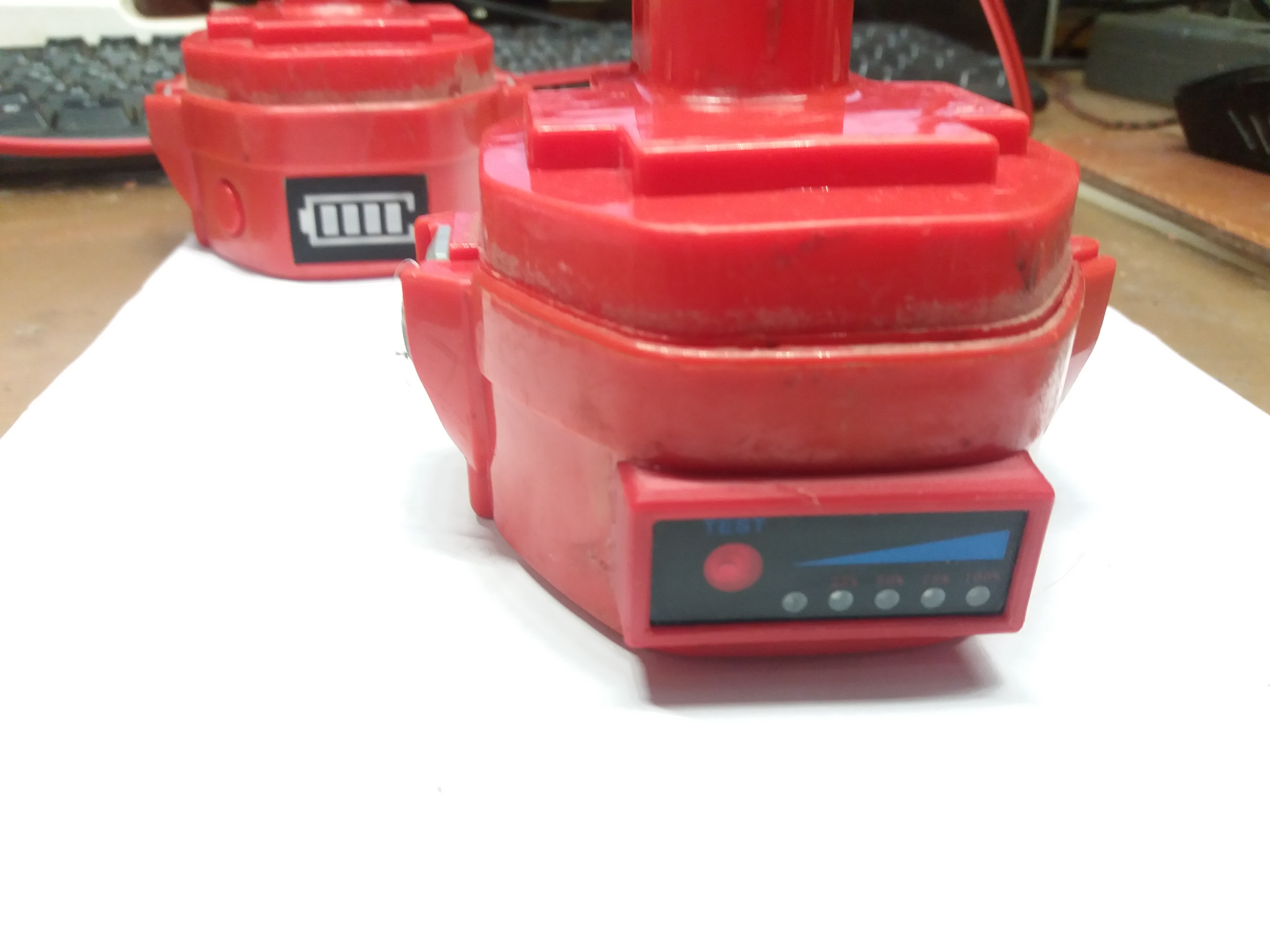 Makita bataryası için şarj göstergesi çerçevesi. (Plastik Aparattır!!!)