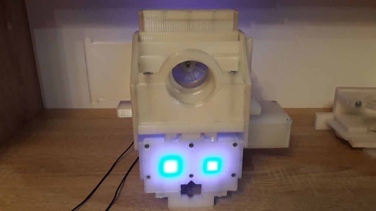 Balık besleyici (alabalık) versiyon 4 (Plastik Aparattır!!!)