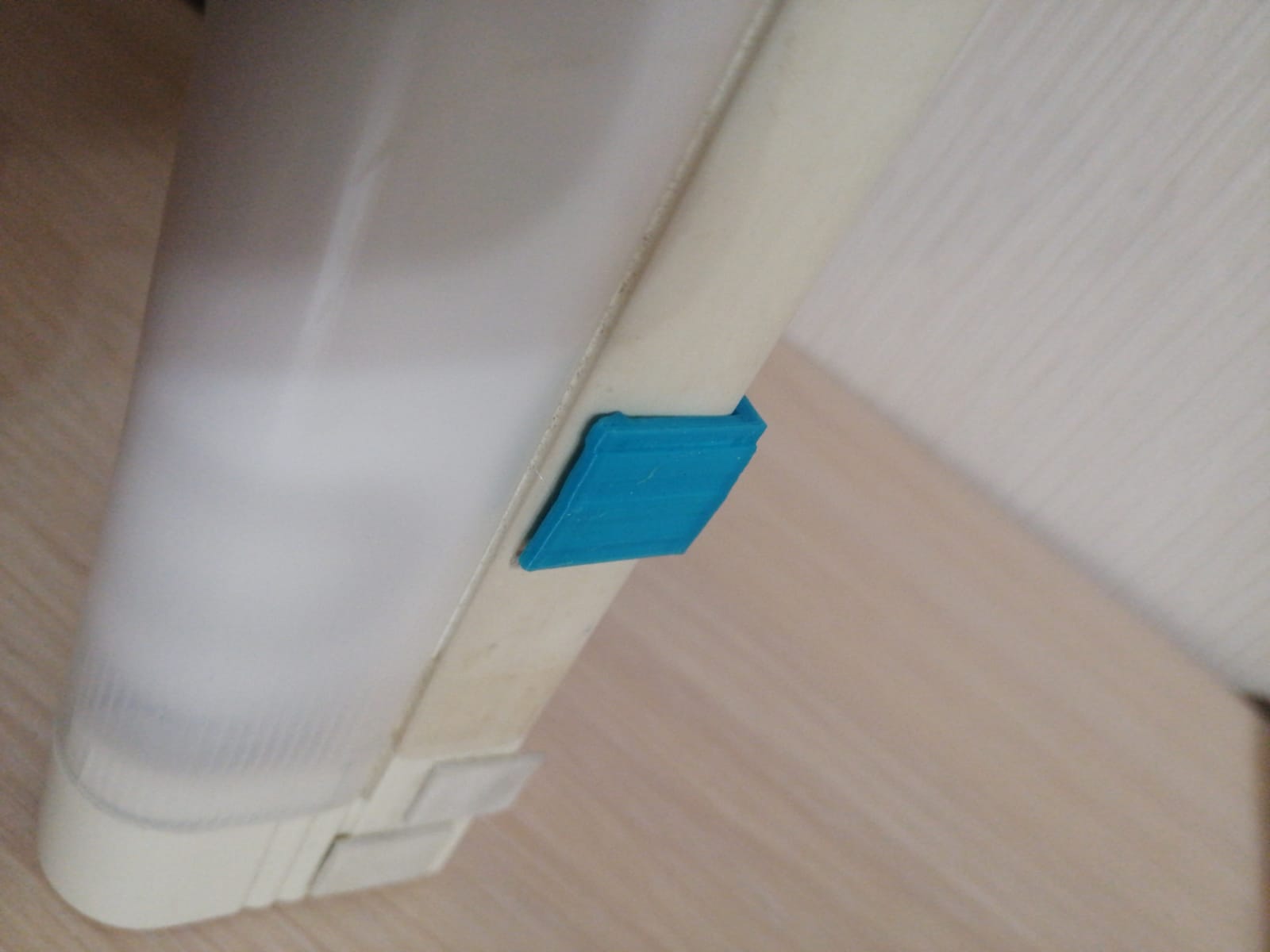 Doğrusal LED lamba için braket (Plastik Aparattır!!!)