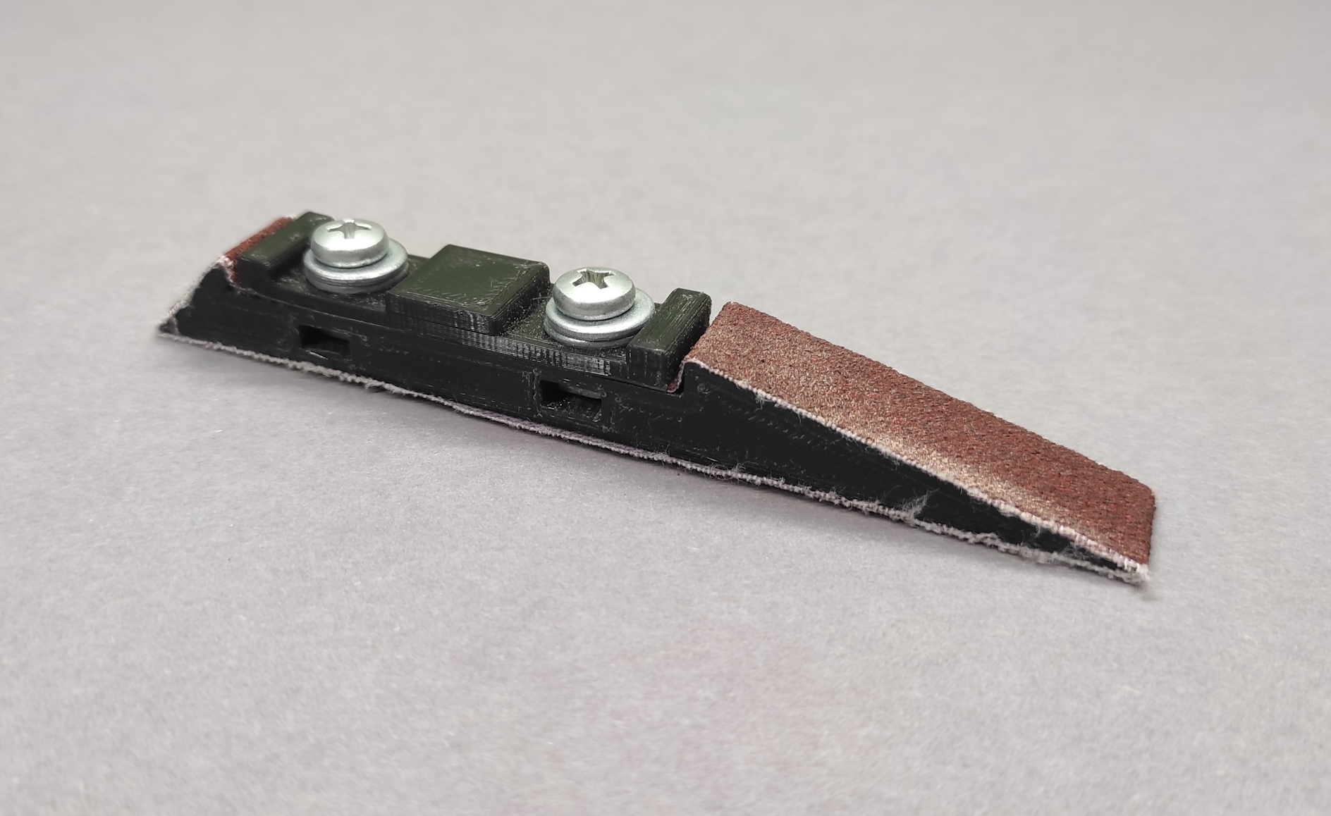 Metal bağlantı elemanları ile dövüş sahibi (Plastik Aparattır!!!)