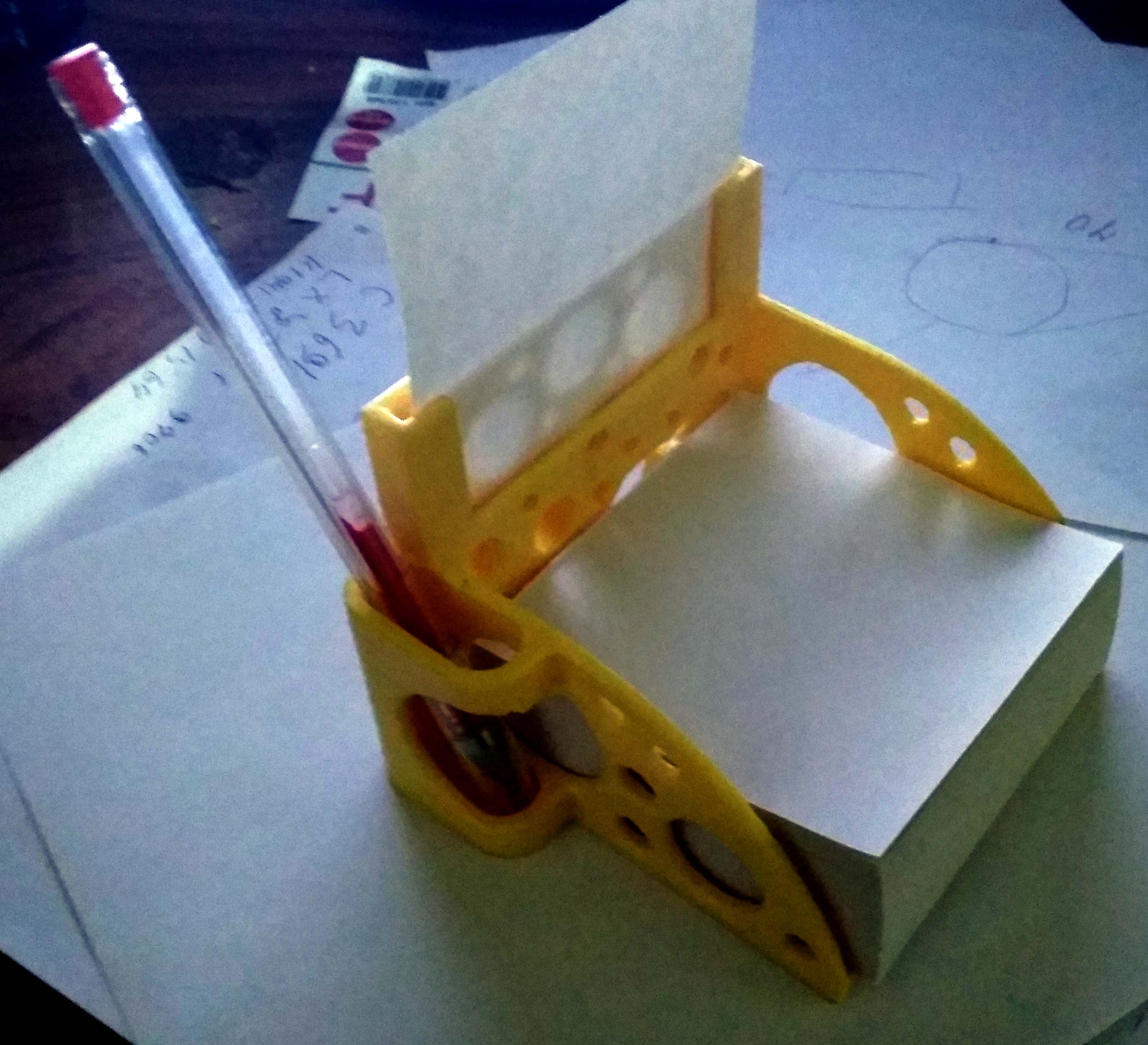 Bir not bloğu 90mm için tutucu (Plastik Aparattır!!!)