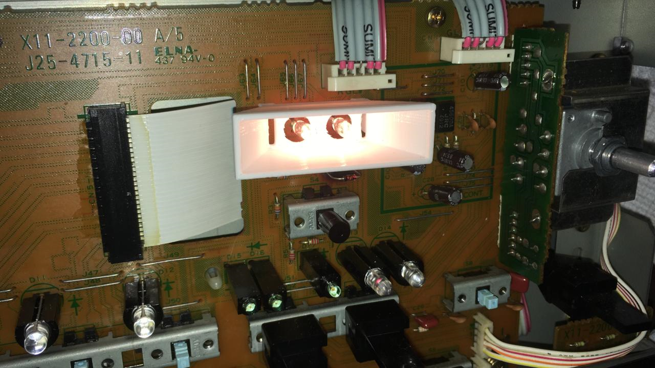 Muhafaza gölgeli ön panel amplifikatörü Kenwood KA-990V (Plastik Aparattır!!!) Muhafaza gölgeli ön panel amplifikatörü Kenwood KA-990V (Plastik Aparattır!!!)