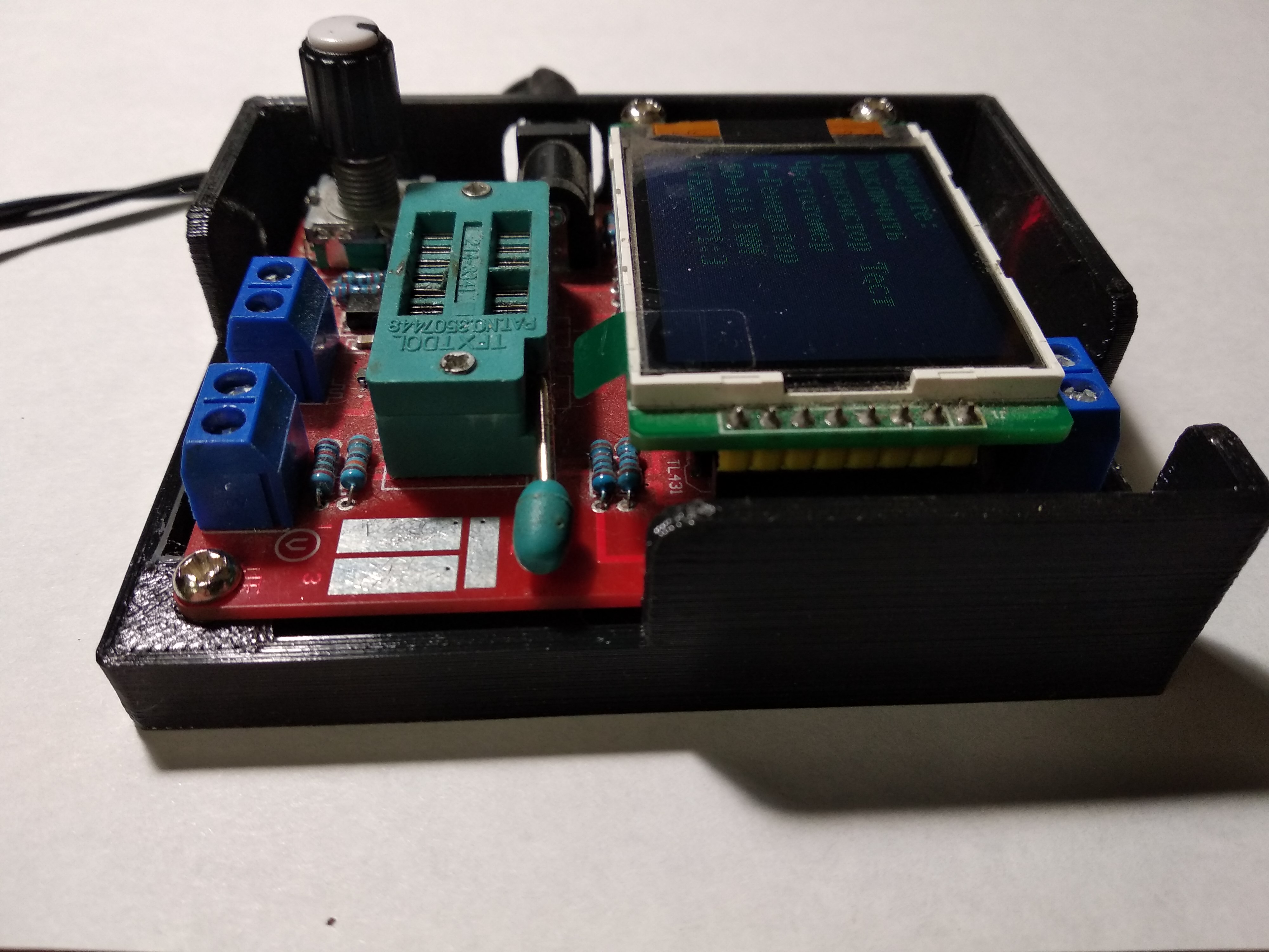 AliExpress ile Transistörler Test Cihazı için Kolordu. (Plastik Aparattır!!!) AliExpress ile Transistörler Test Cihazı için Kolordu. (Plastik Aparattır!!!)