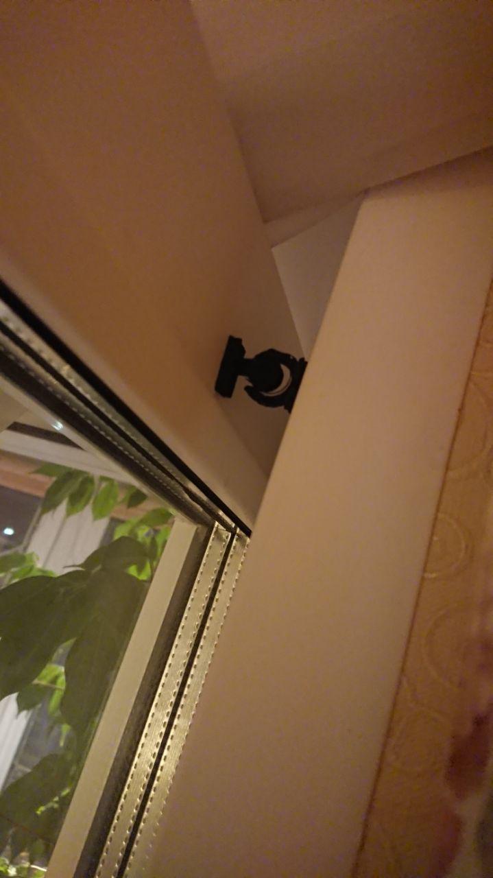 Kapı tutucusu (kısa, çift taraflı bantlı) (Plastik Aparattır!!!)