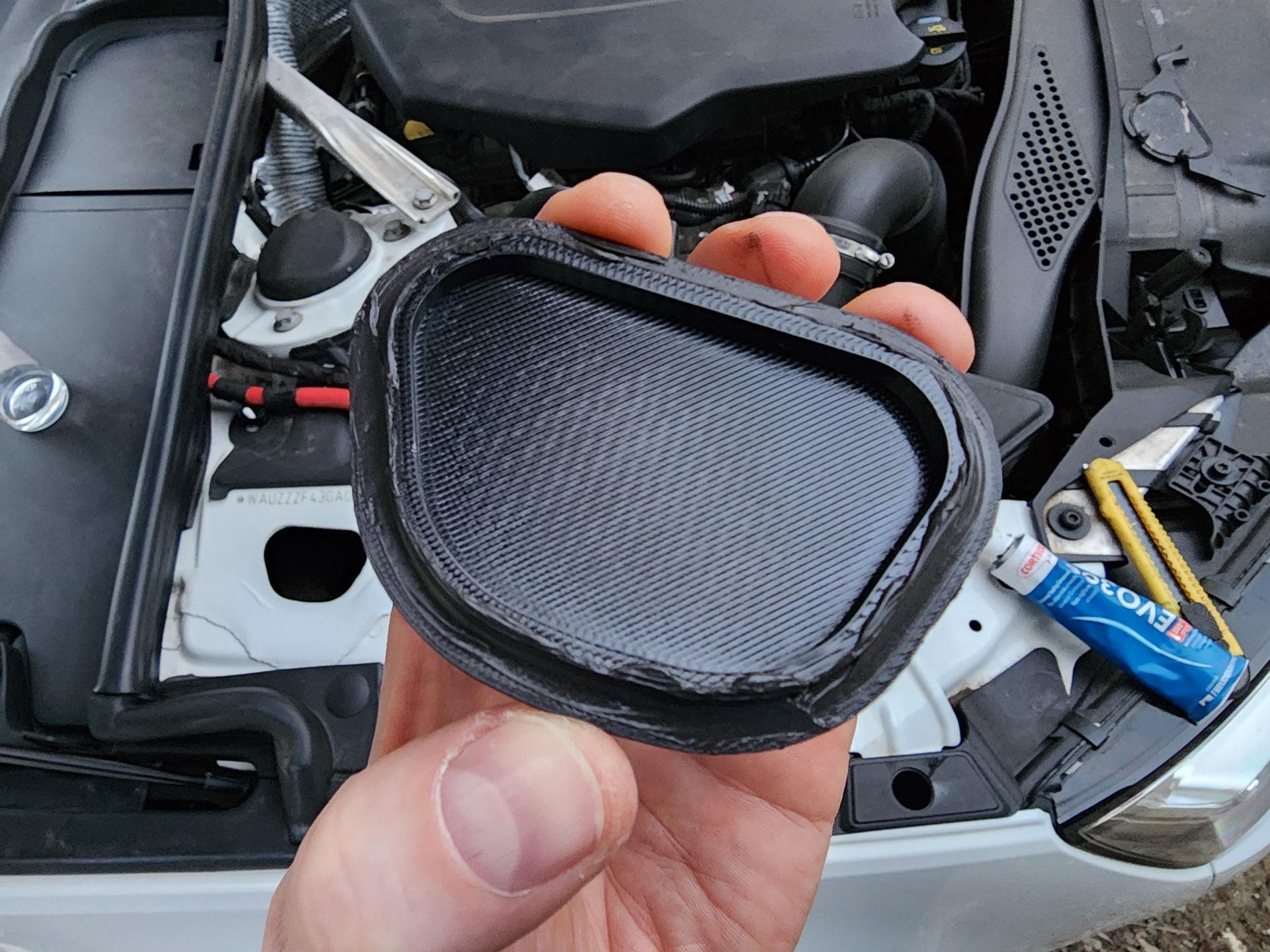 Audi A4 B9 fişi (Plastik Aparattır!!!)
