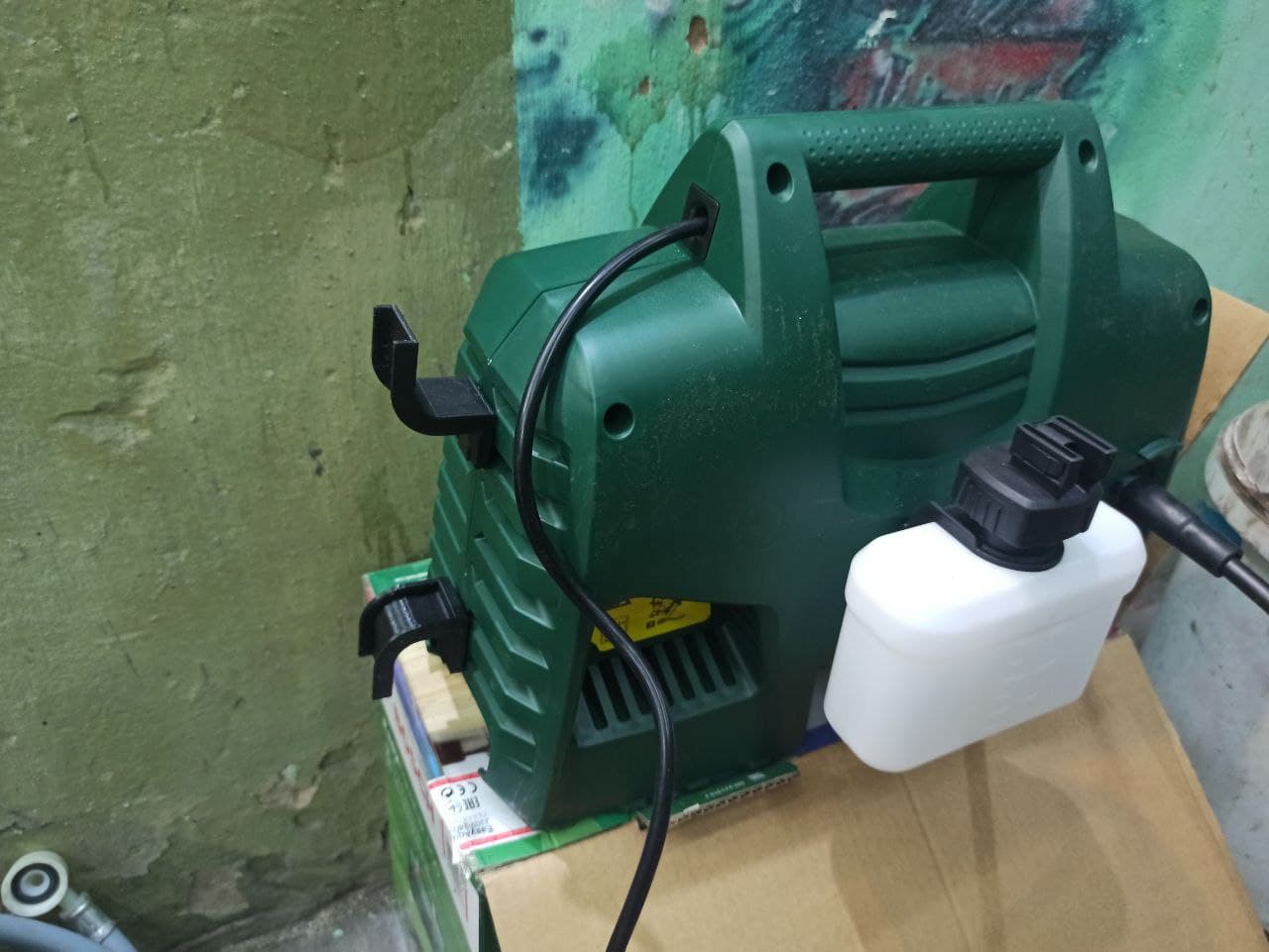 Yüksek basınçlı Bosch EasyAquatak 100 yıkamak için "kancalar" (Plastik Aparattır!!!)