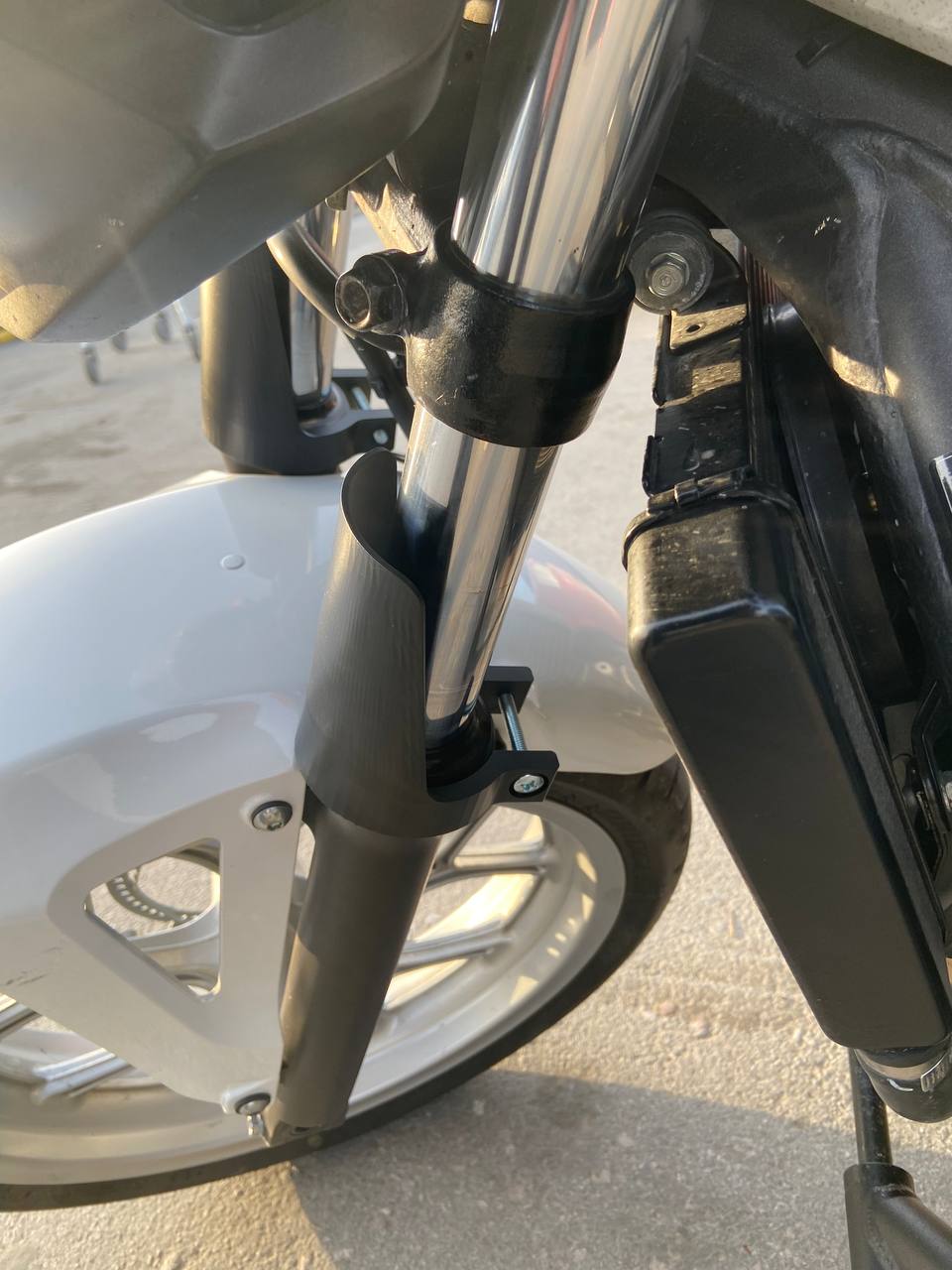 HONDA NC 750 İÇİN ÇATAL KORUMASI (Plastik Aparattır!!!)