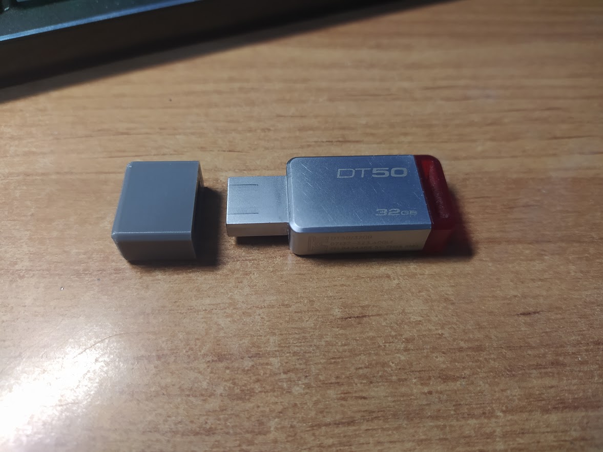 Flash Drive için King Kingston DT50 (Plastik Aparattır!!!)