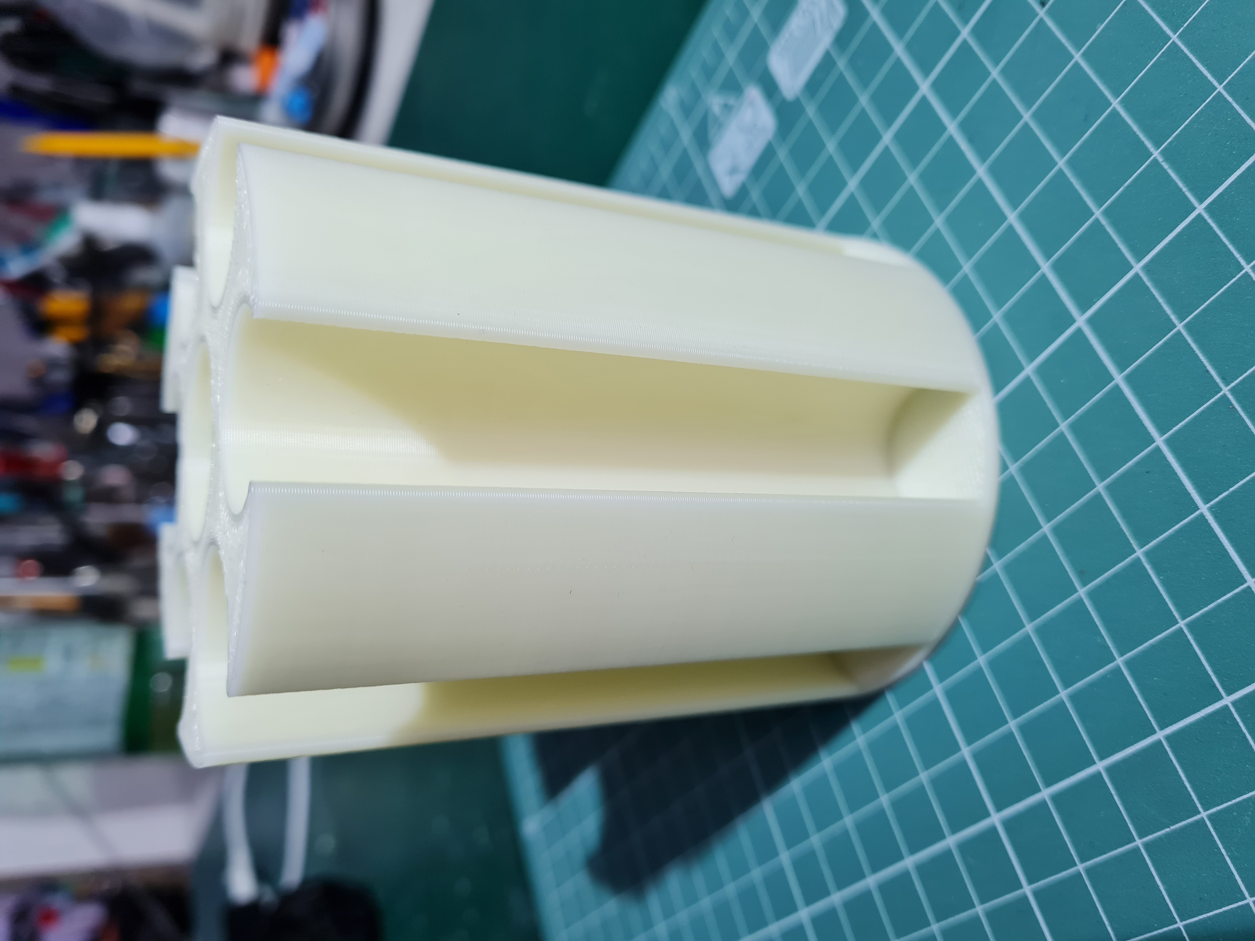 Monetnik. Parametrik model. (Plastik Aparattır!!!)