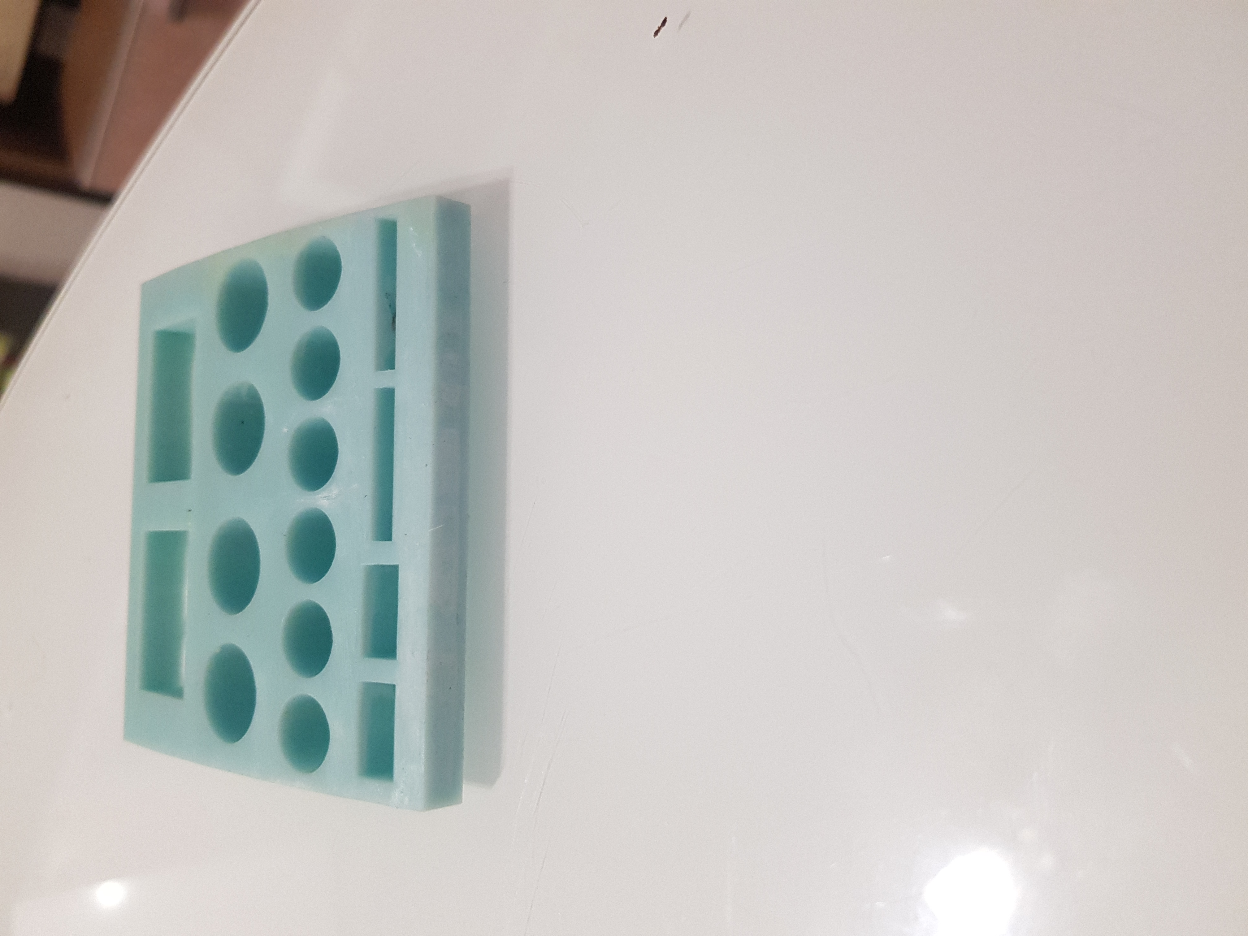 Pillerin Ofisi (Plastik Aparattır!!!)