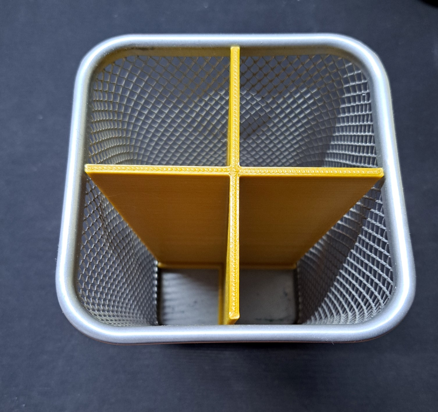 Ikea camında ayırıcı (Plastik Aparattır!!!)