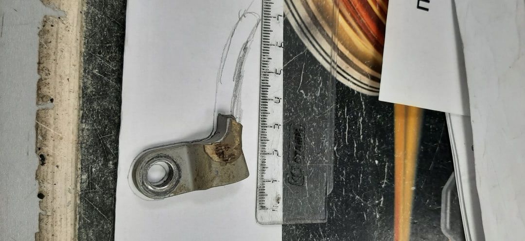 Bir motosiklet için yakıt düzeltici kolu (Plastik Aparattır!!!)