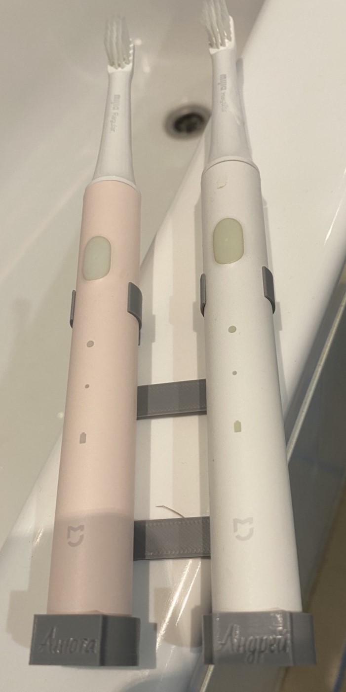 2 xiaomi diş fırçası için satış (Plastik Aparattır!!!)