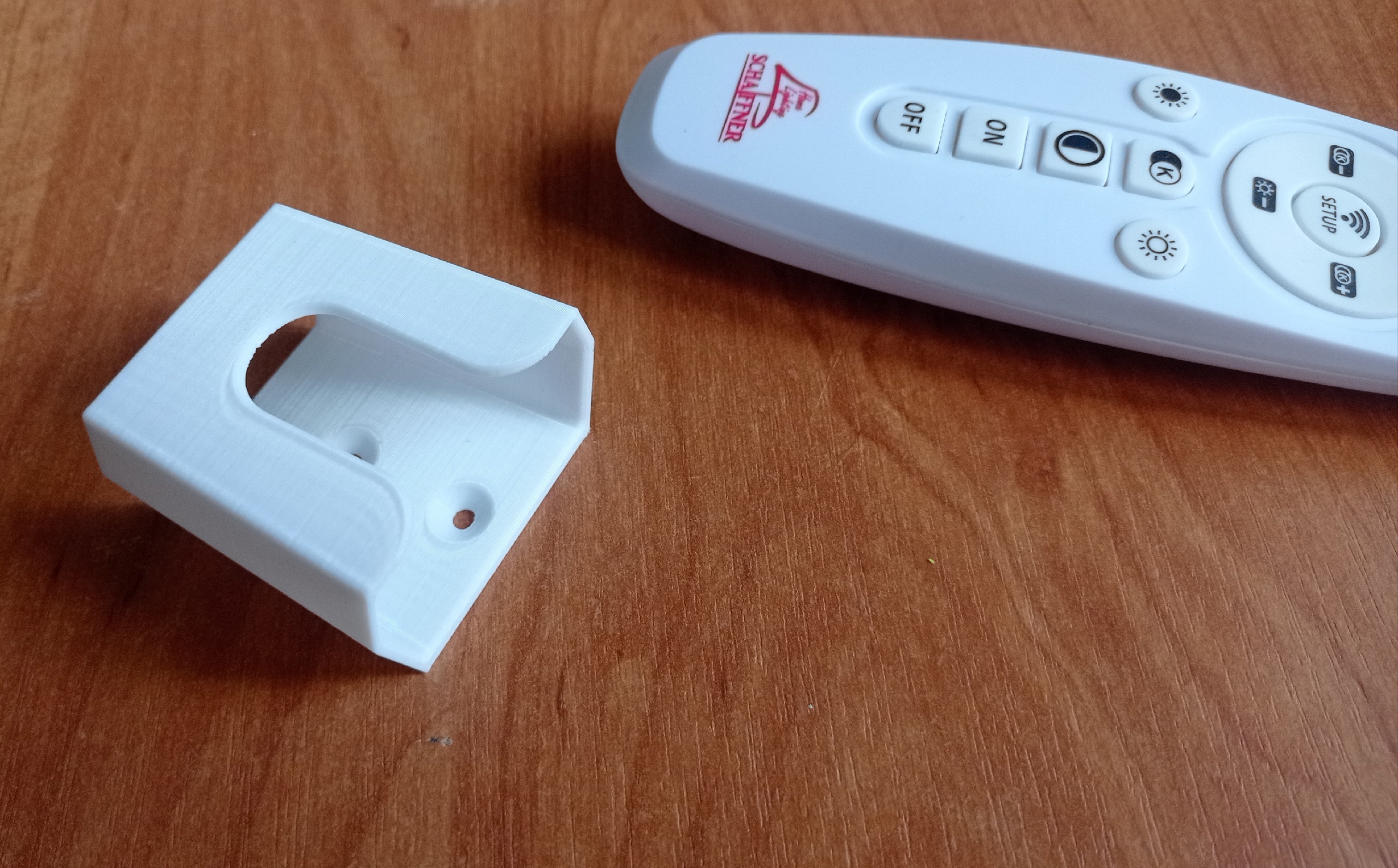 LED uzaktan kumanda tutucu (Plastik Aparattır!!!)