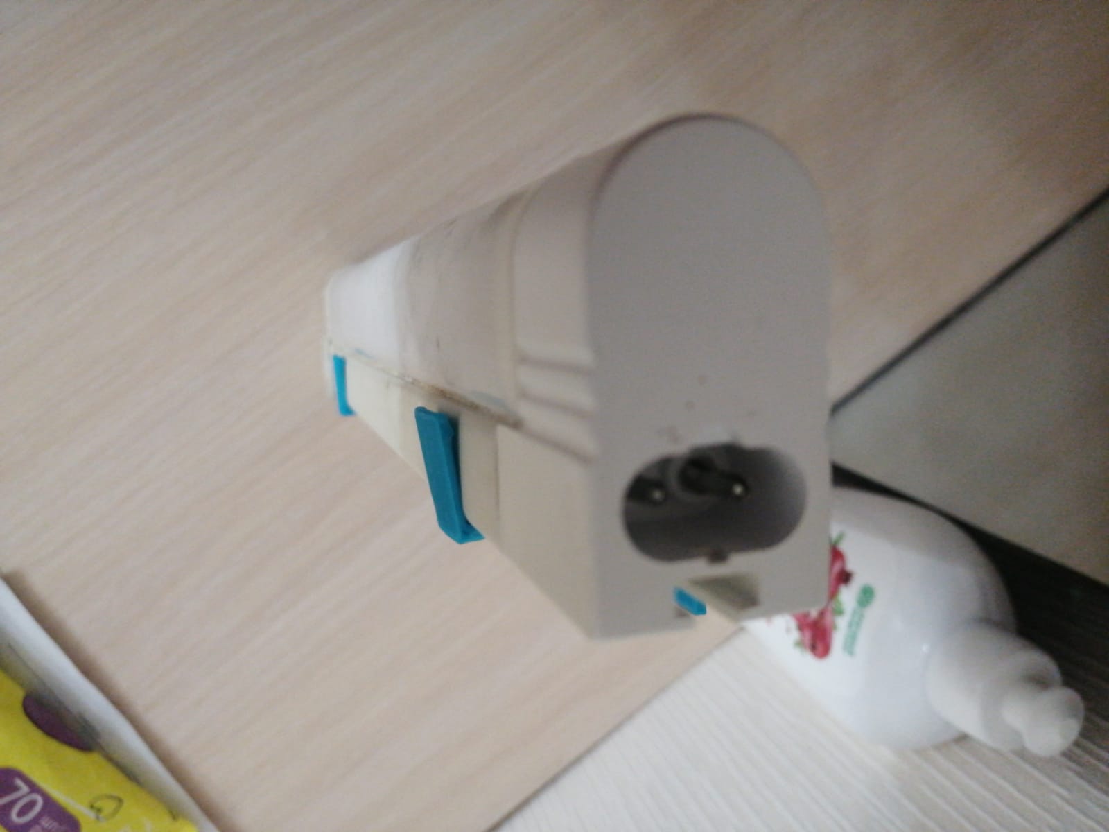 Doğrusal LED lamba için braket (Plastik Aparattır!!!)