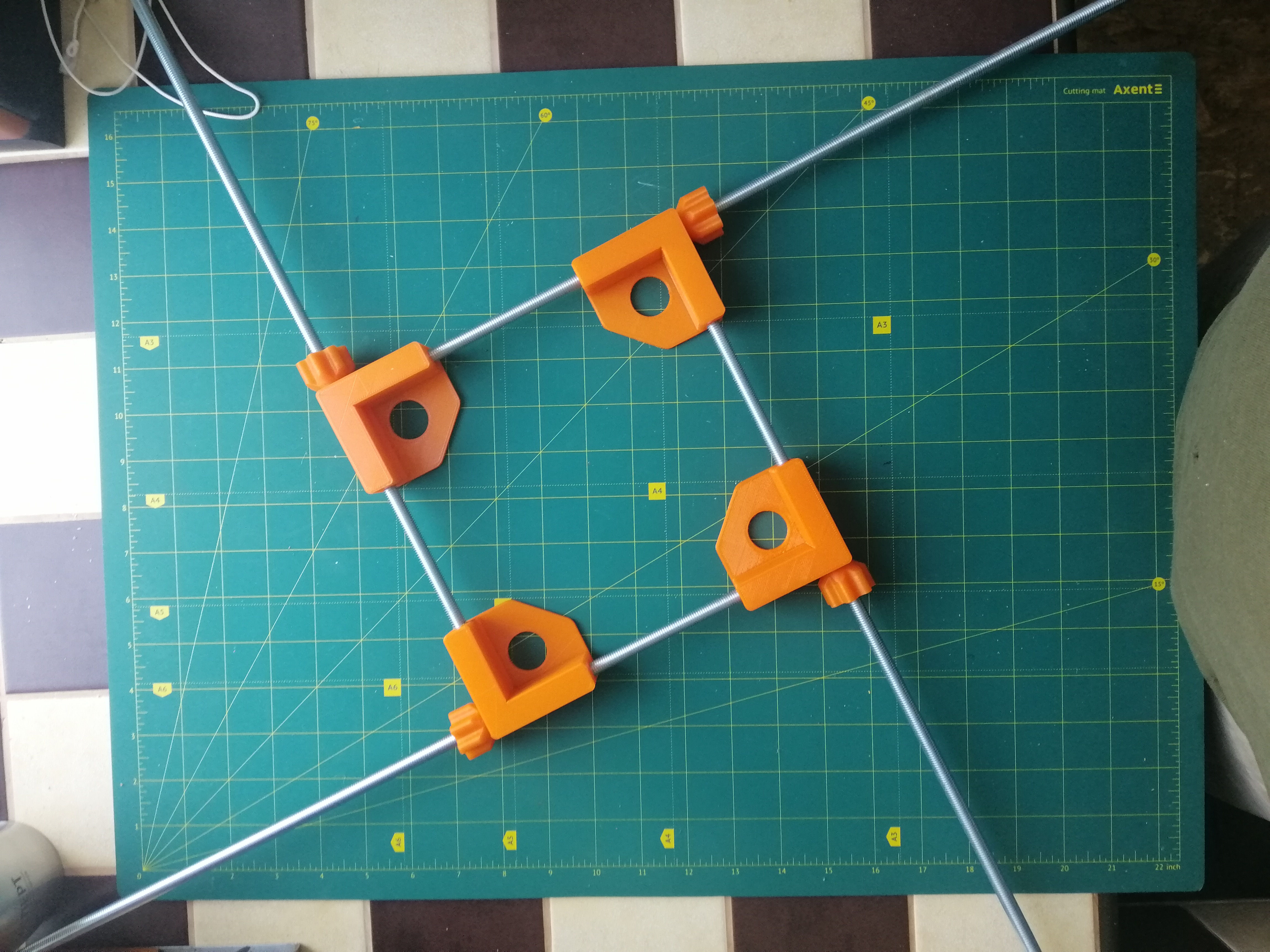 Yapıştırma çerçeveleri için dize (Plastik Aparattır!!!)