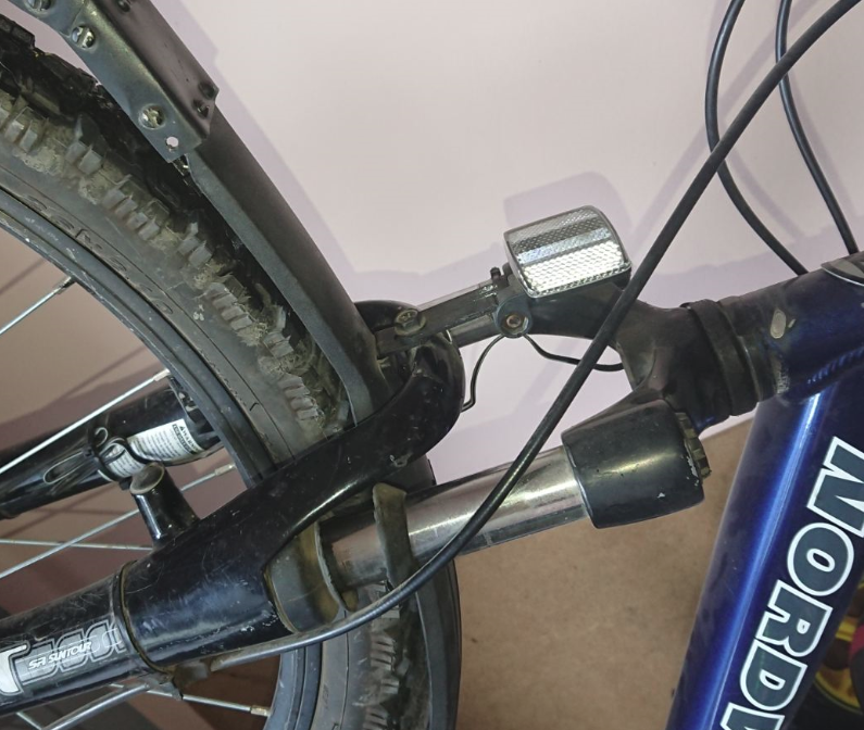 Önün ön, bisiklet kanadı. (Plastik Aparattır!!!)