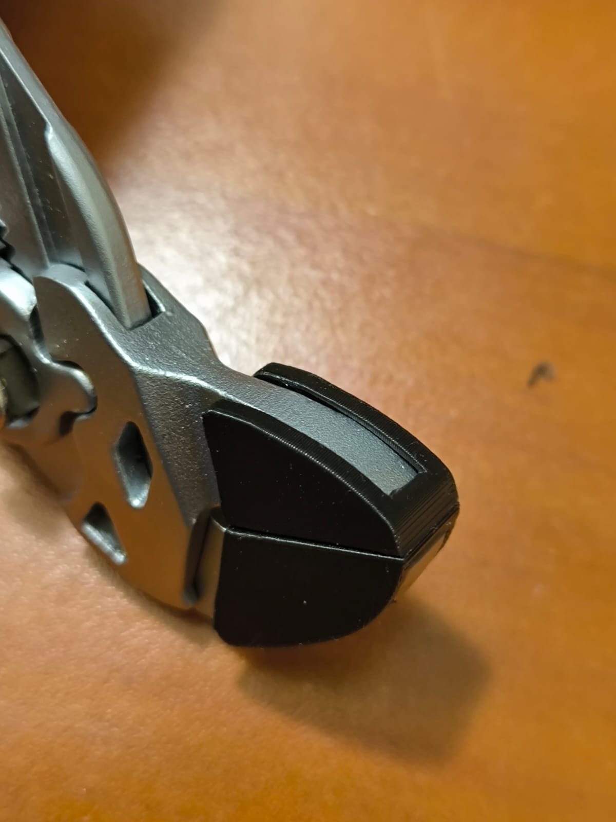 V1. Anahtar Süngerler 180mm Technoresis (Knapex Çin Analogu) (Plastik Aparattır!!!)