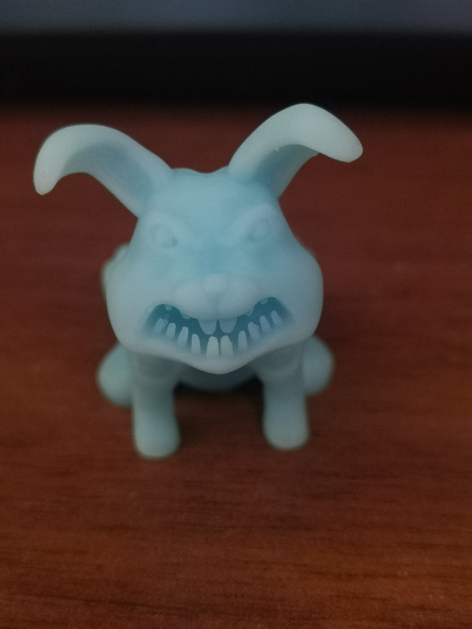 Kötü Hare Kötü Tavşan (Plastik Aparattır!!!)