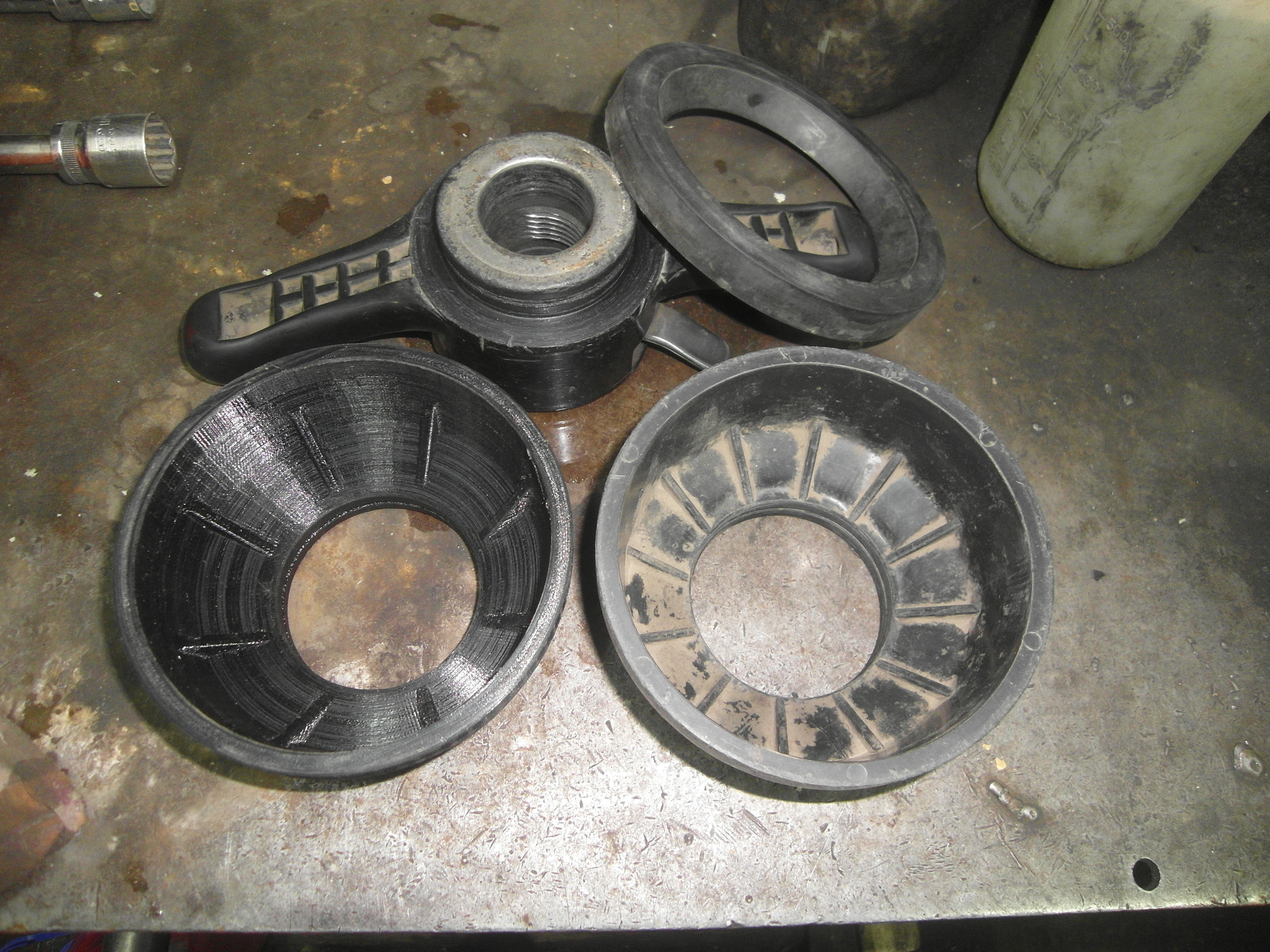 36 mm'yi dengelemek için çabuk açılan somun kabı. (Plastik Aparattır!!!) 36 mm'yi dengelemek için çabuk açılan somun kabı. (Plastik Aparattır!!!)