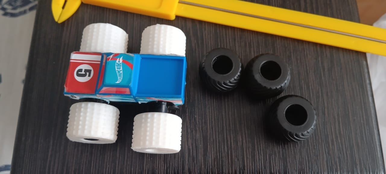 Tekerlek Bebek Hotwheels (Plastik Aparattır!!!)