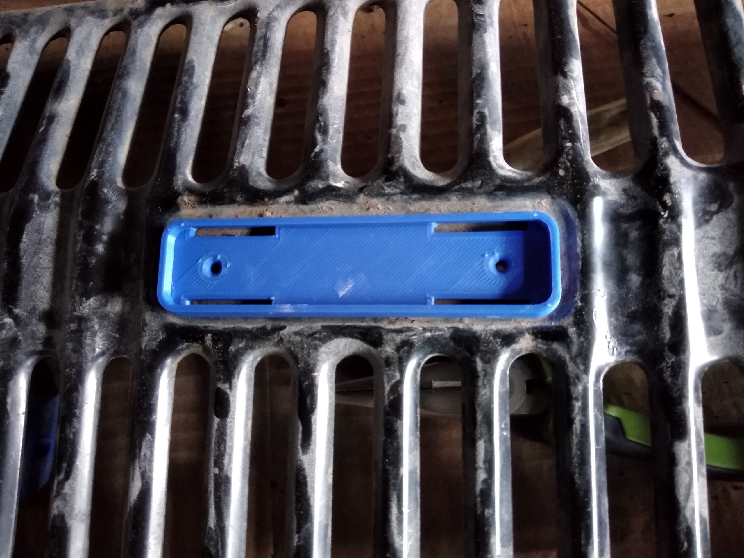 Geç izh amblemi için çerçeve (Plastik Aparattır!!!)