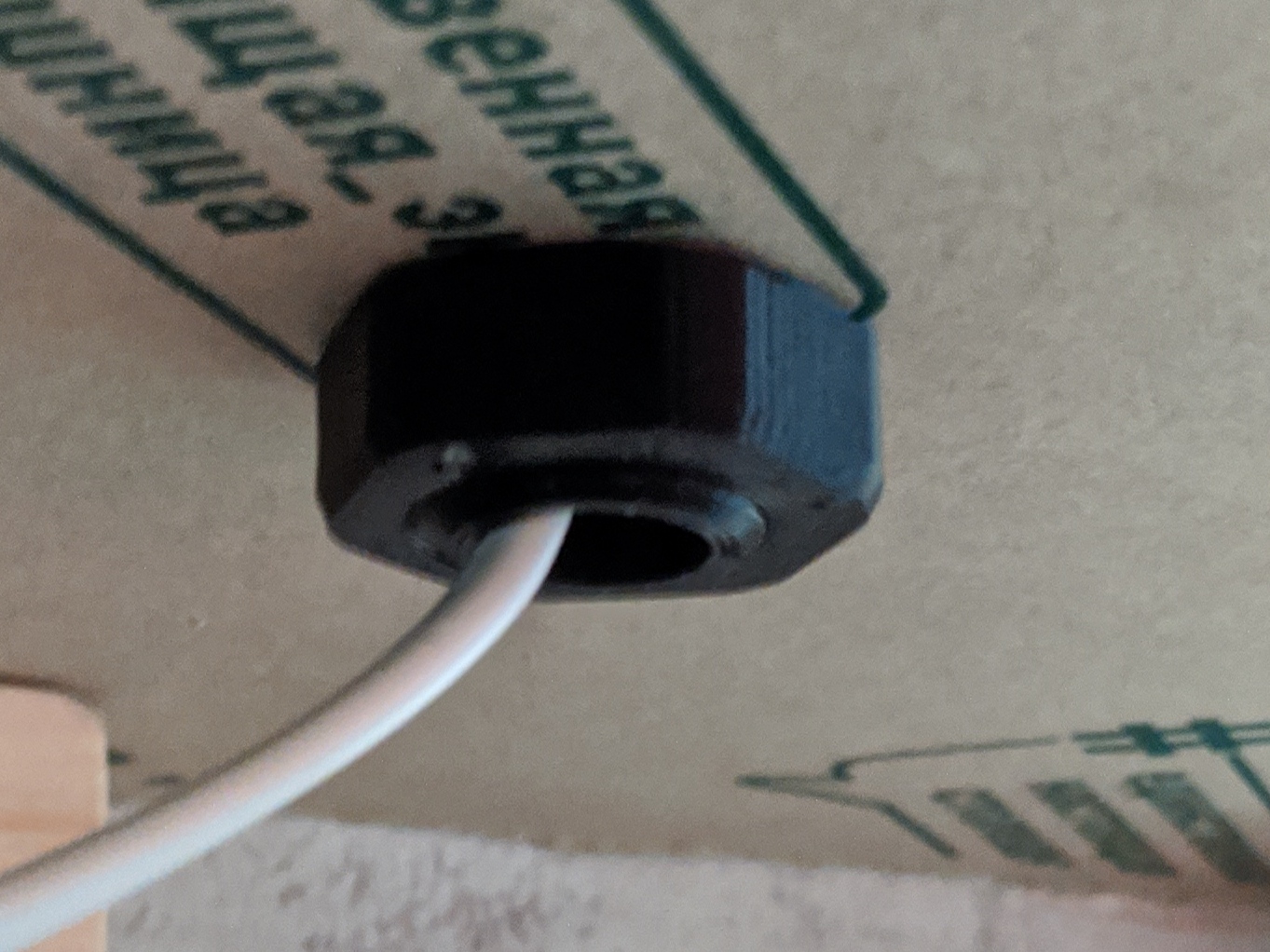 IKEA lambası monte edildi (Plastik Aparattır!!!)