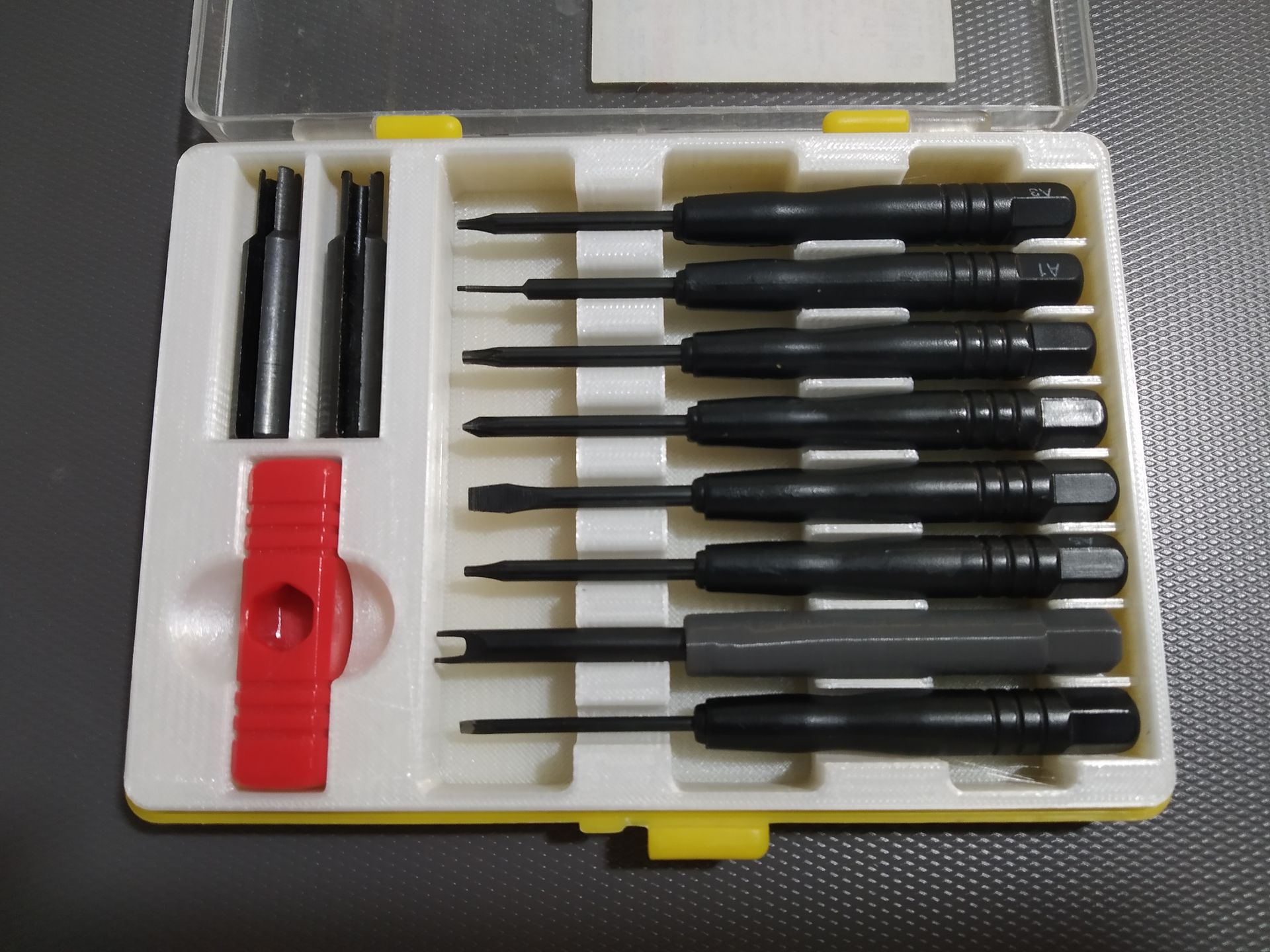 Tornavida setinin altındaki kabarcık (Plastik Aparattır!!!)