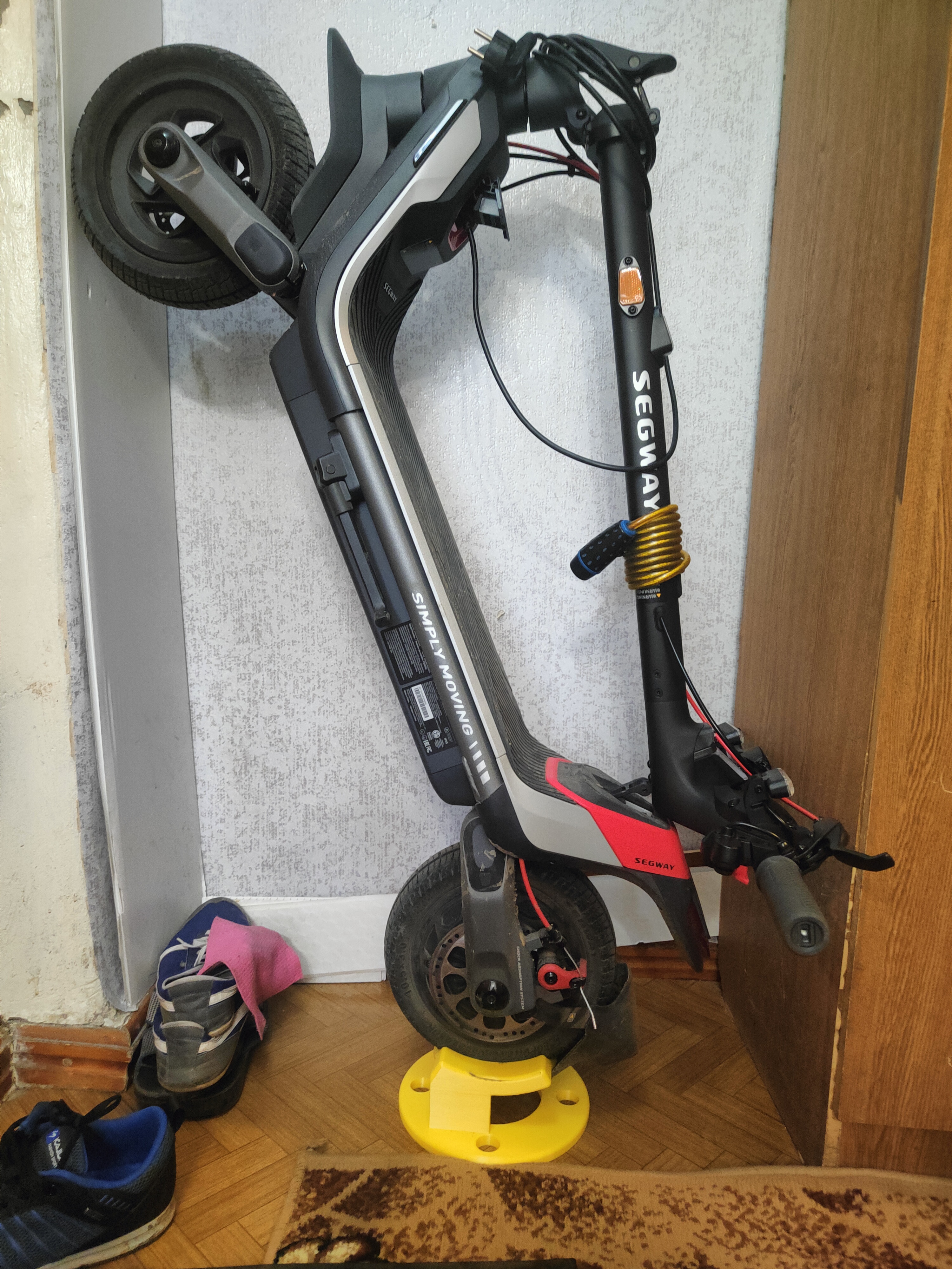 Elektrikli scooter'ın dikey montajı için Dokuzbot P100 (Plastik Aparattır!!!)