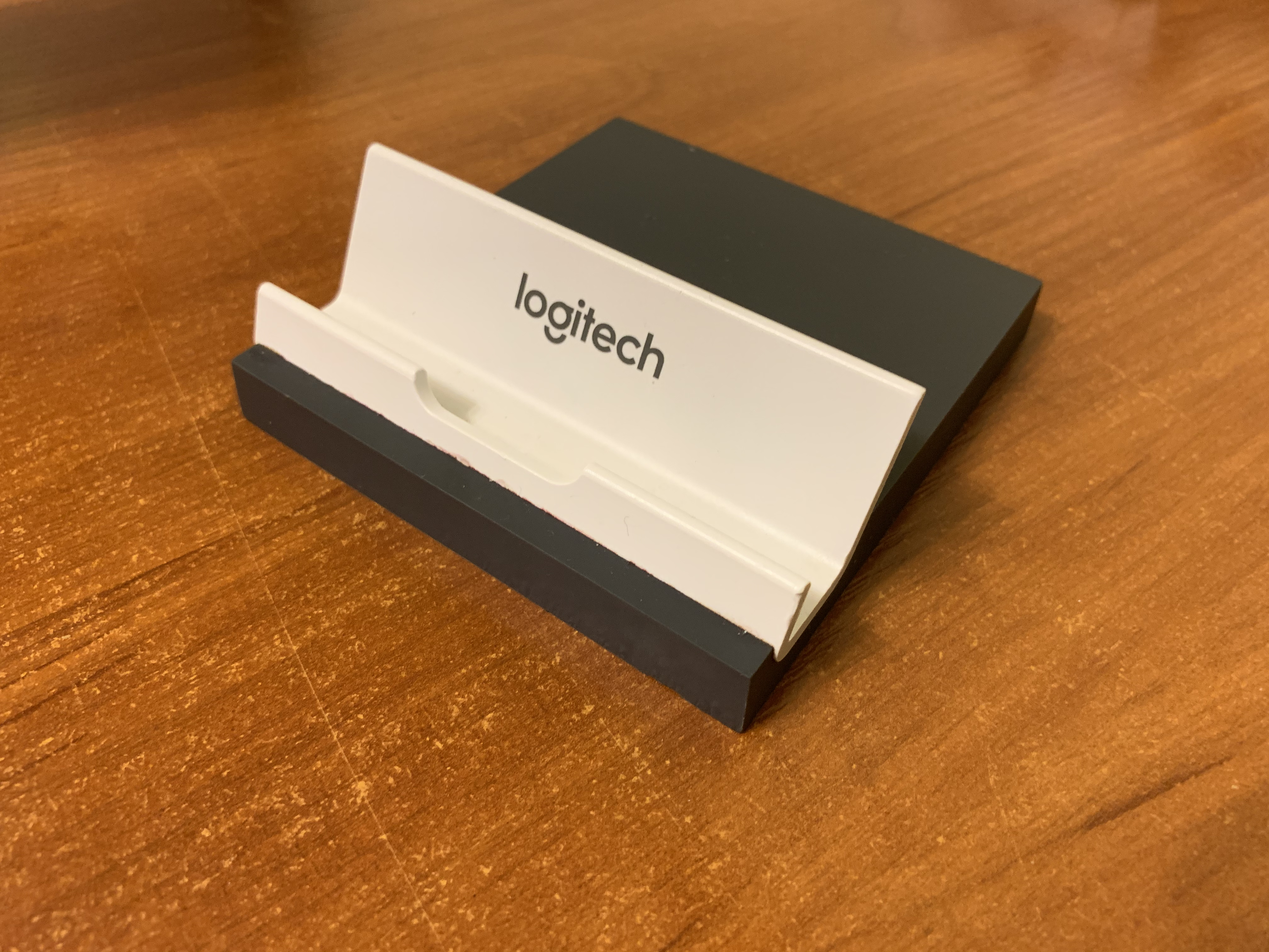 Akıllı telefon standı (Logitech tabanlı prototip) (Plastik Aparattır!!!) Akıllı telefon standı (Logitech tabanlı prototip) (Plastik Aparattır!!!)