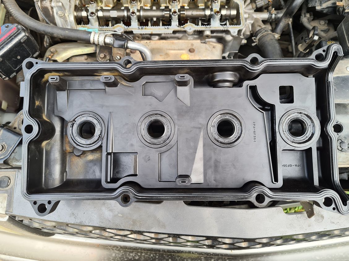 Nissan QR20DE mum ışıklarını değiştirmek için ara parçalar (Plastik Aparattır!!!)