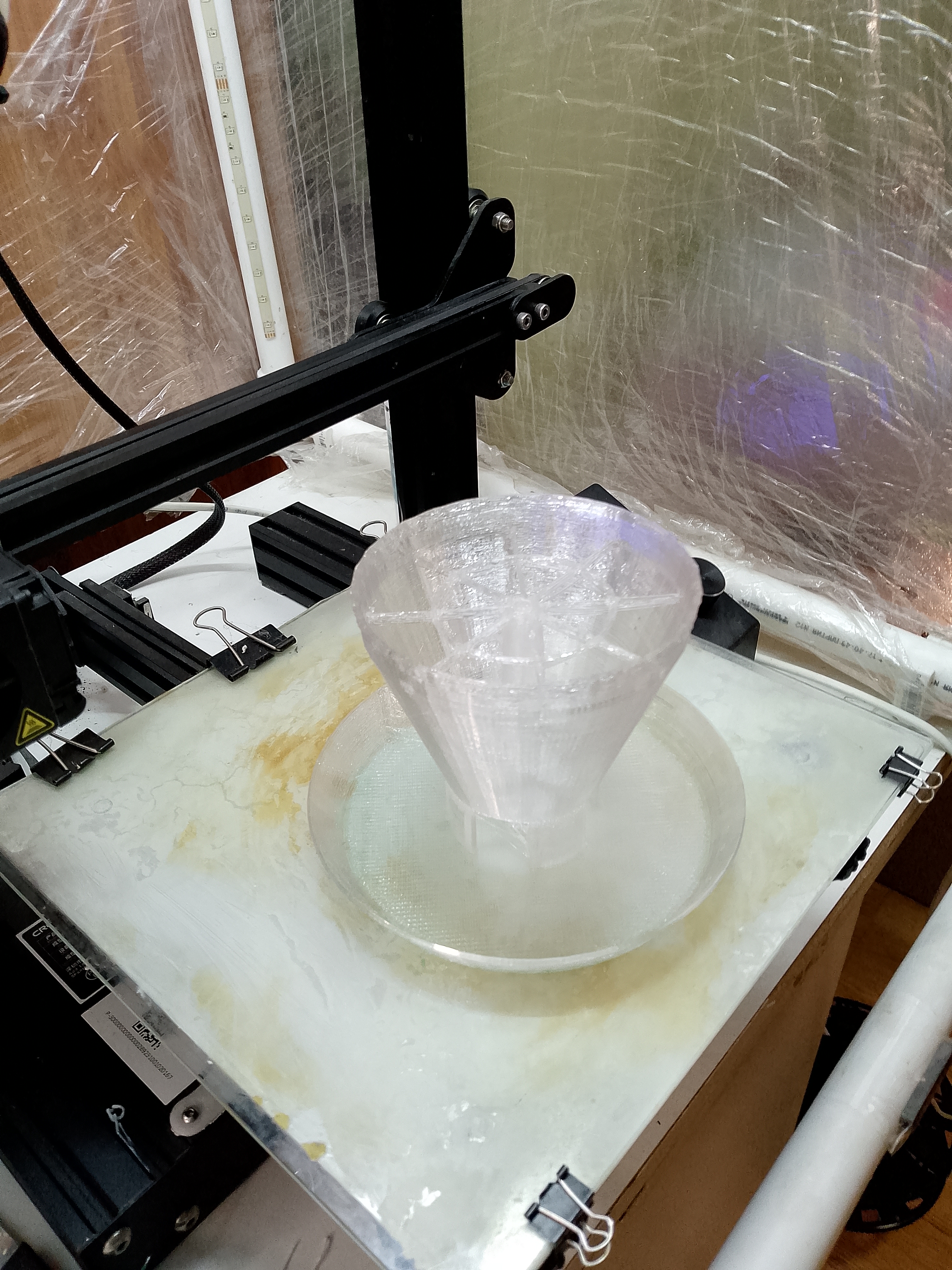 tavuklar için tavuklar (tavuklar !!!) (Plastik Aparattır!!!)