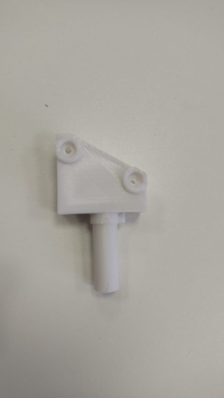 Bir masaüstü transformatörünün lambasının tabanı (Plastik Aparattır!!!)