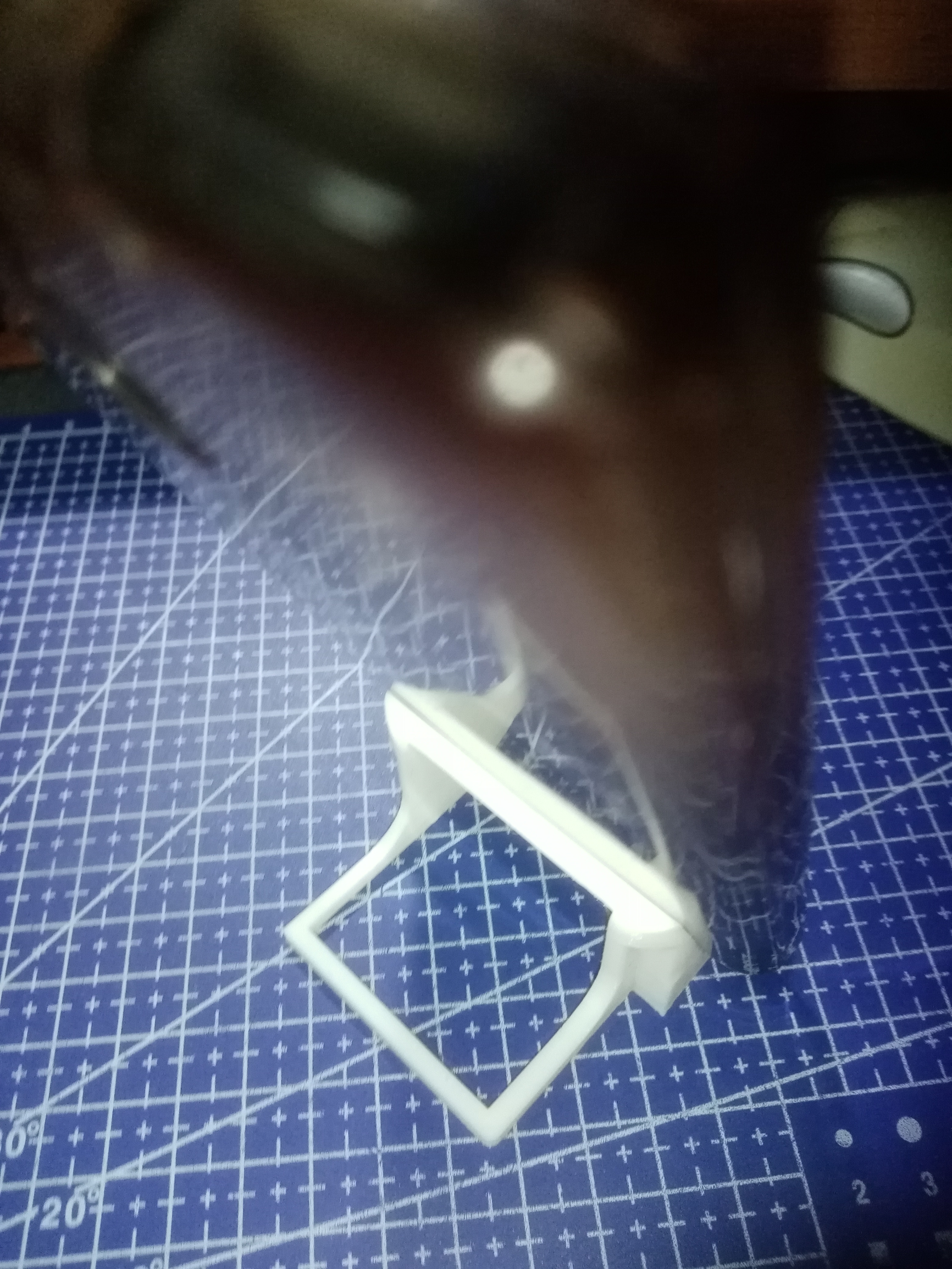Akıllı telefon standı. (Plastik Aparattır!!!)