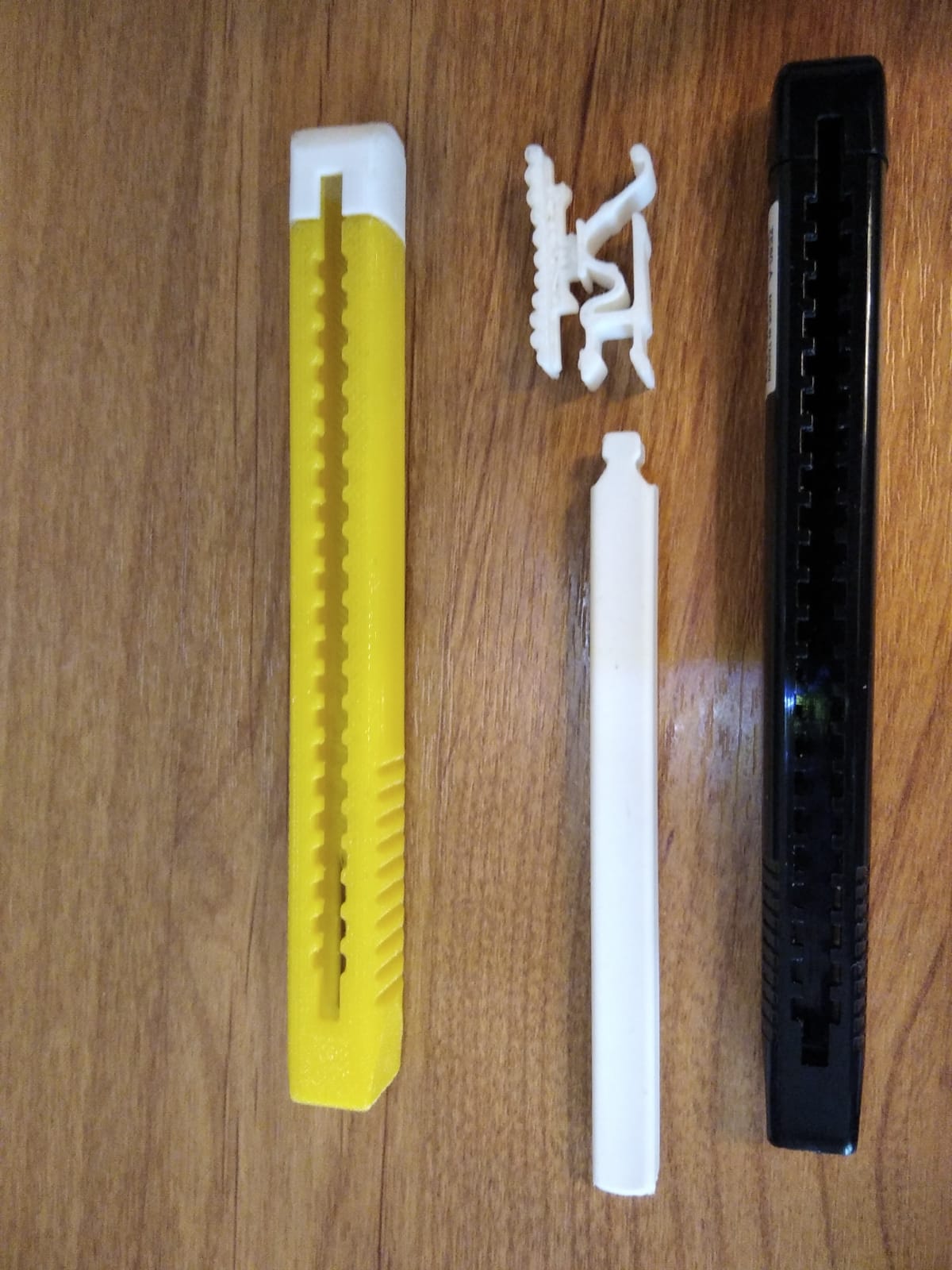 Lastik Pengrand Pentel Clicic Silgi 1 (Plastik Aparattır!!!)