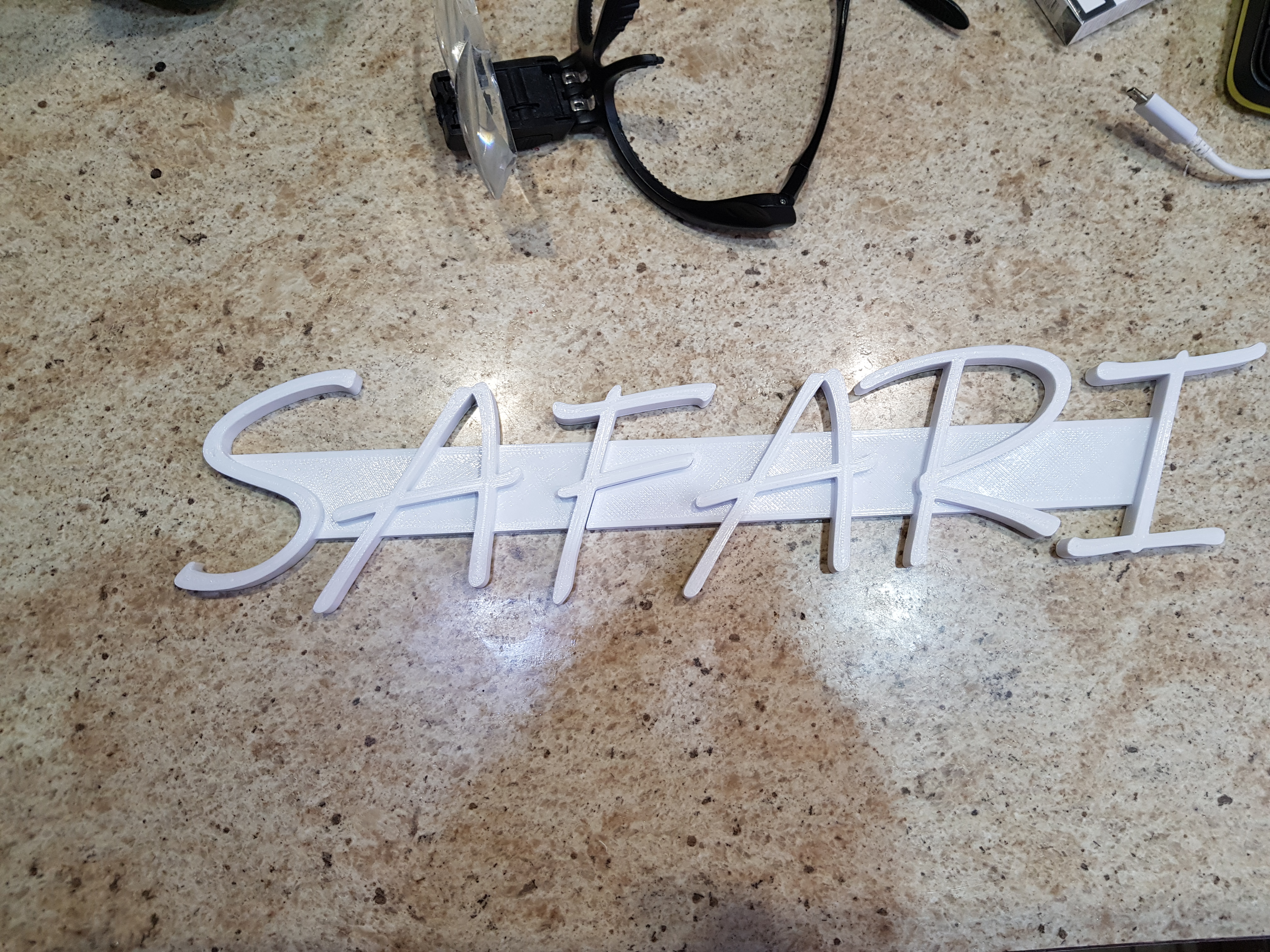 Safari (Plastik Aparattır!!!)