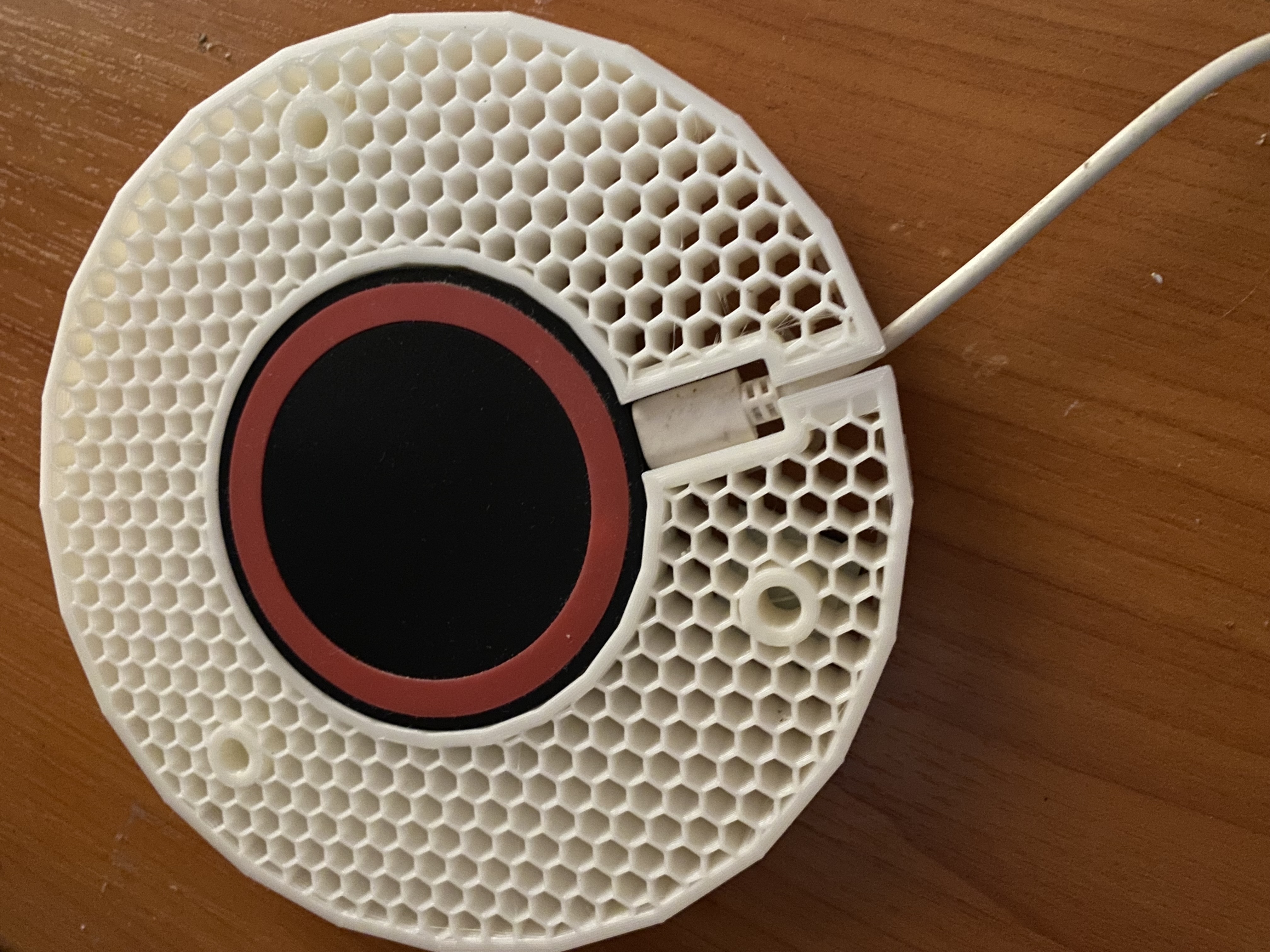 Kablosuz şarj için kare. (Plastik Aparattır!!!)