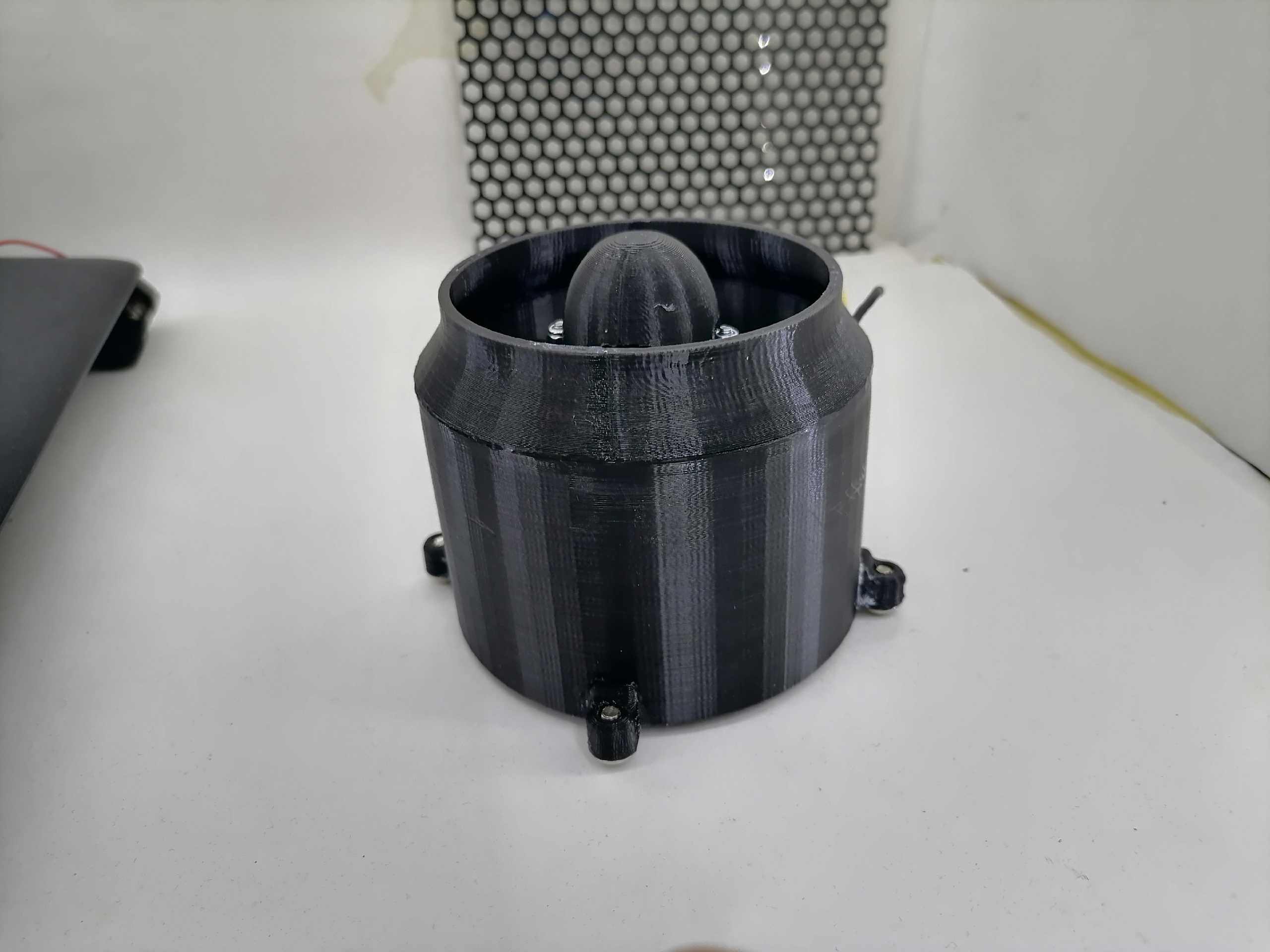 A2212 motor üzerinde pervane. (Plastik Aparattır!!!)