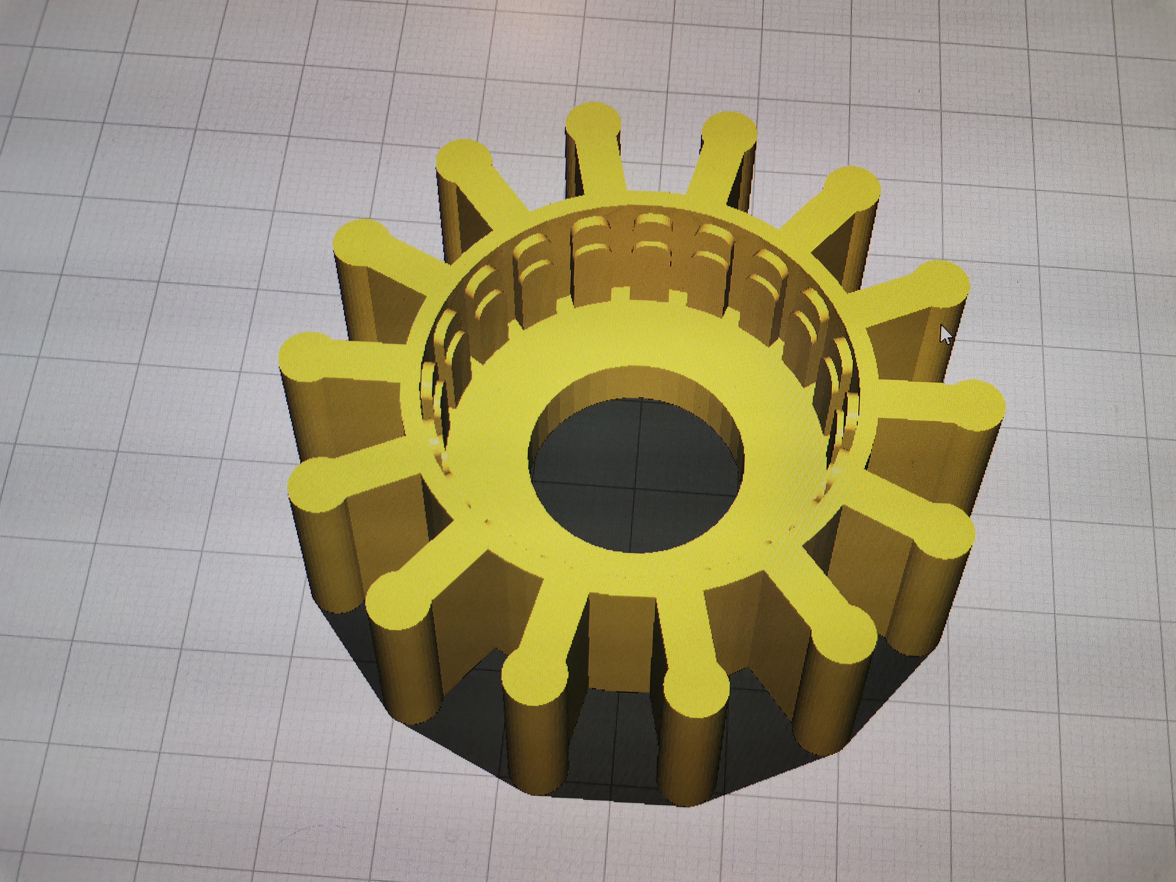 Bir bebek arabasının çarkını durdur (Plastik Aparattır!!!)