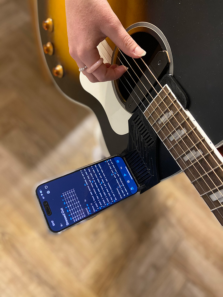 Gitar için telefon için tutucu (Plastik Aparattır!!!)